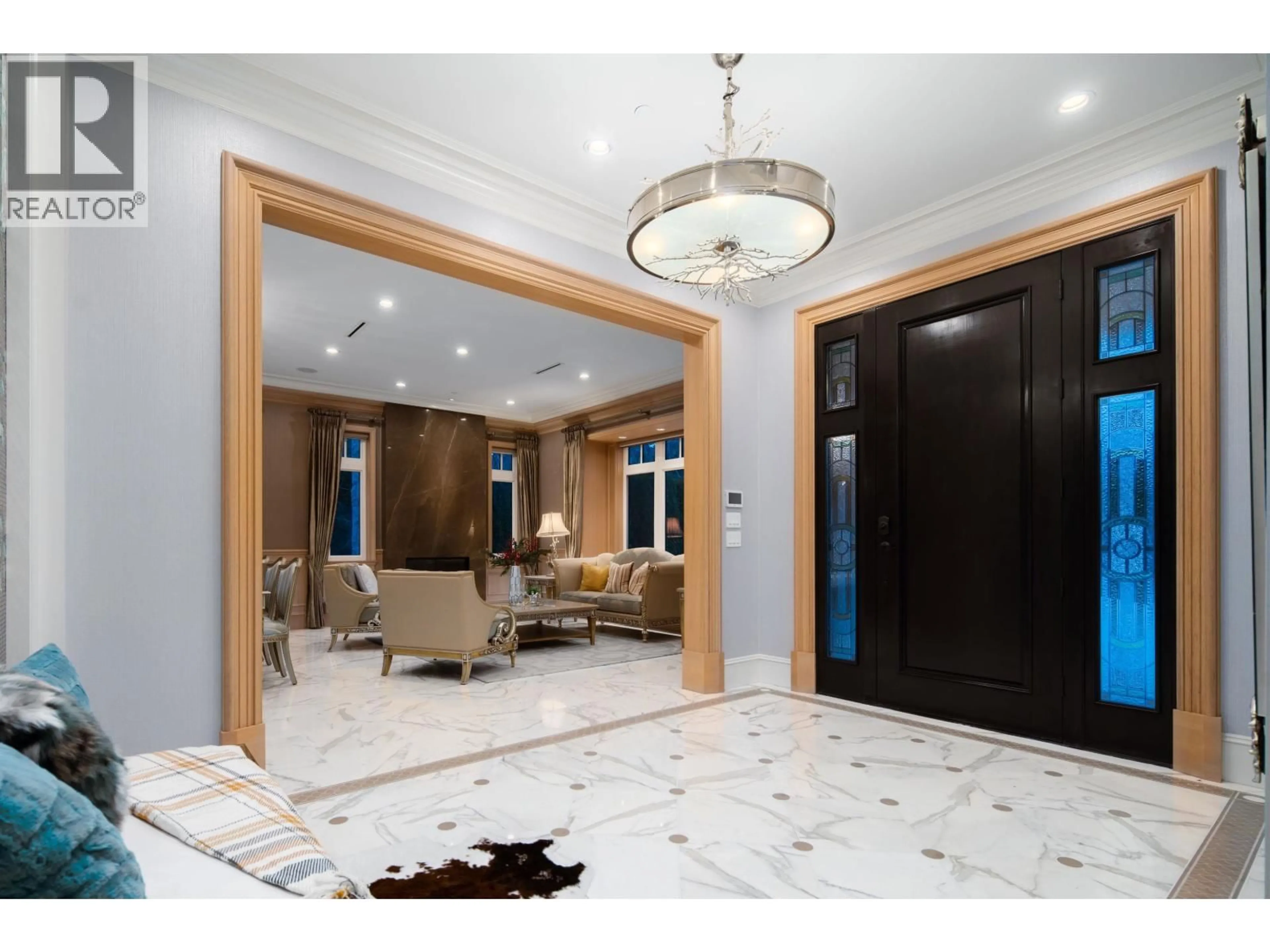 Indoor foyer for 5755 ANGUS DRIVE, Vancouver British Columbia V6M3N7