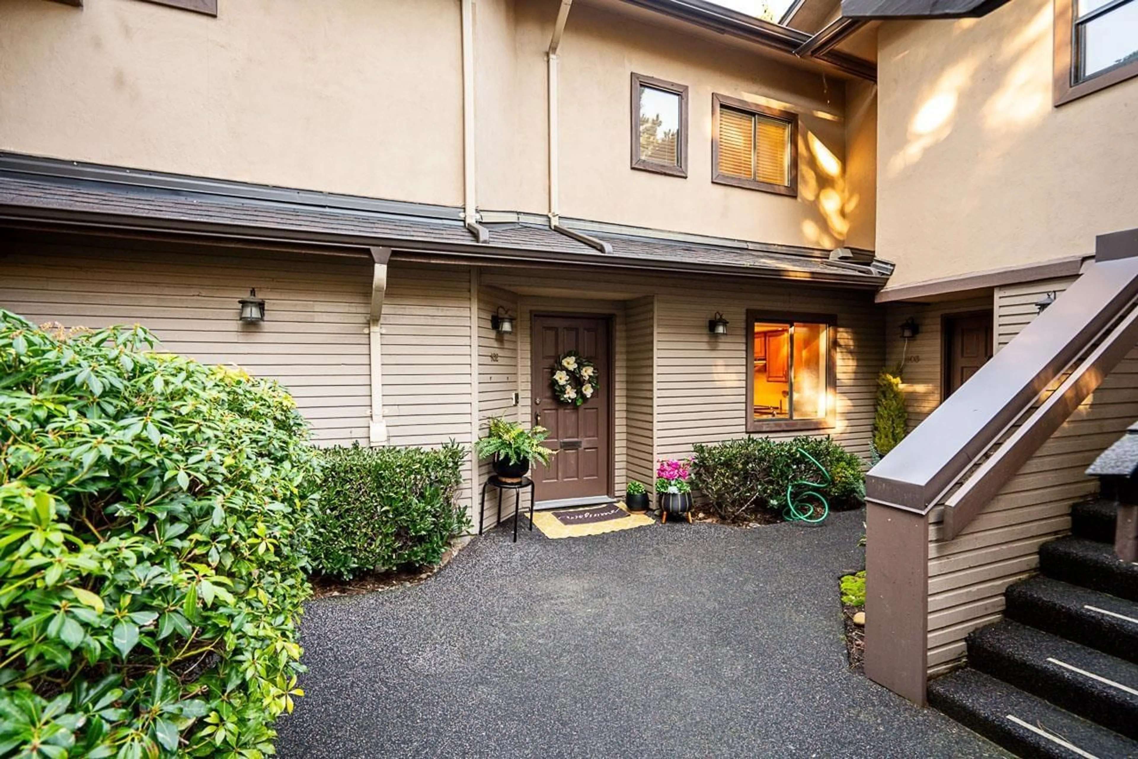 Unknown for 102 - 12747 16 AVENUE, Surrey British Columbia V4A1N2