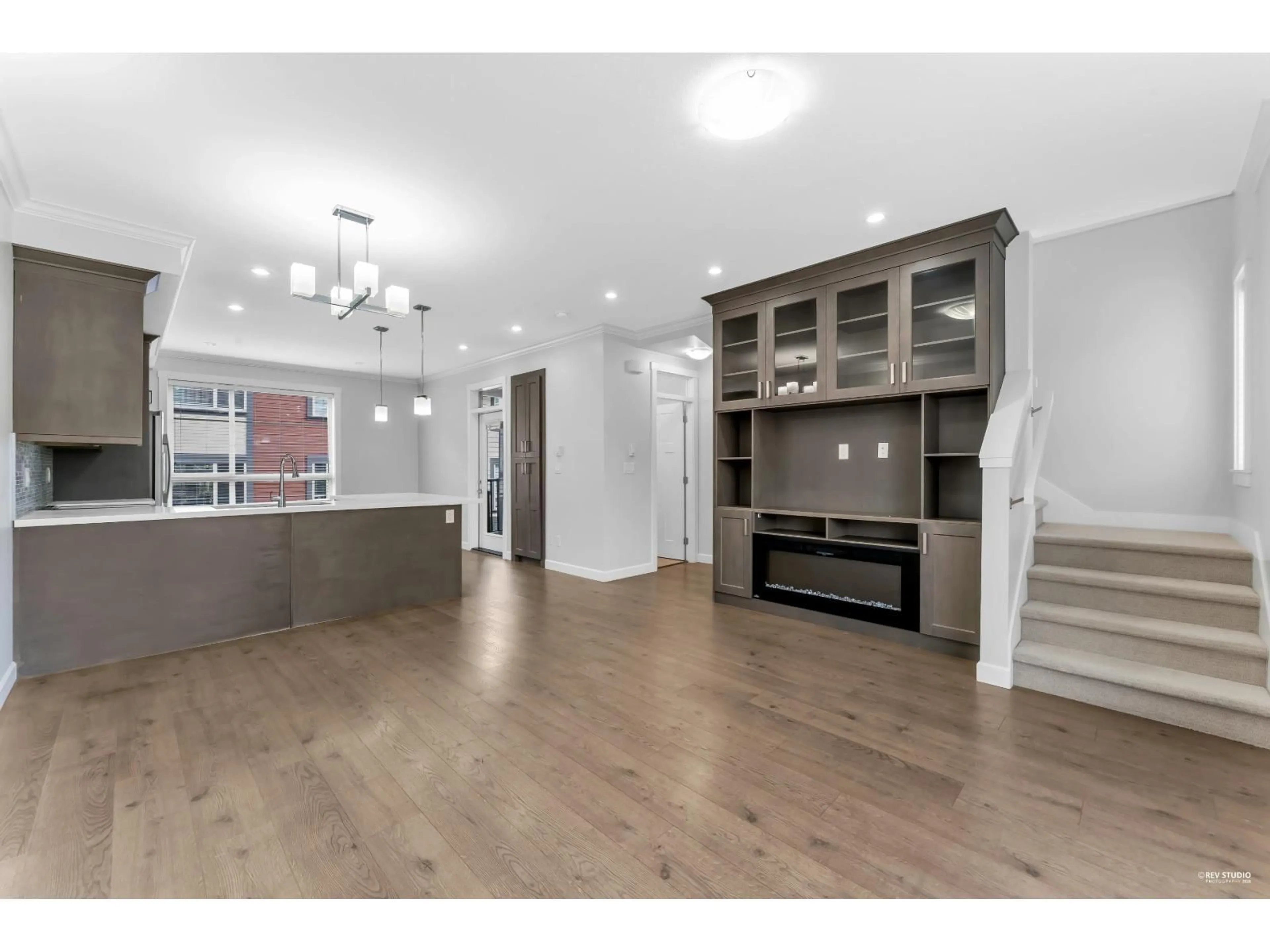 Open concept kitchen, wood/laminate floor for 10 - 16127 87 AVENUE, Surrey British Columbia V4N6R3