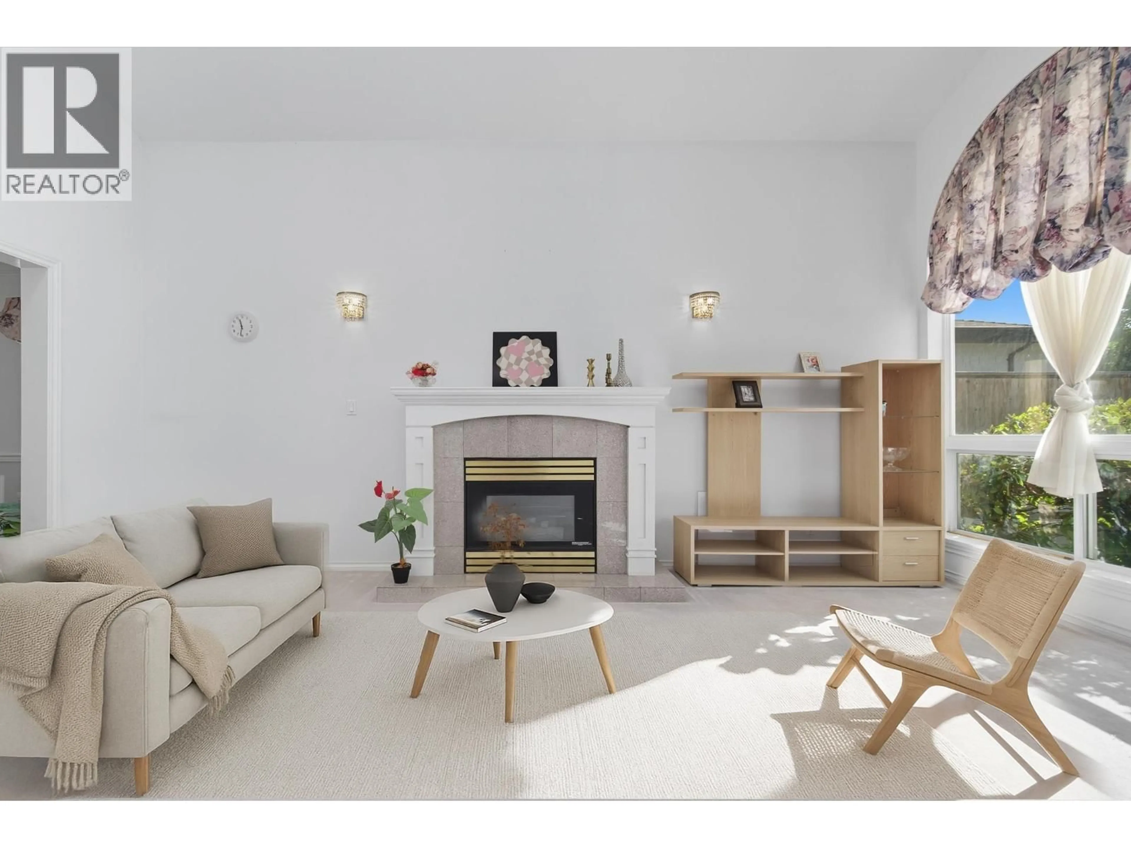 Living room with furniture, unknown for 12631 CAMERON DRIVE, Richmond British Columbia V6V2T6