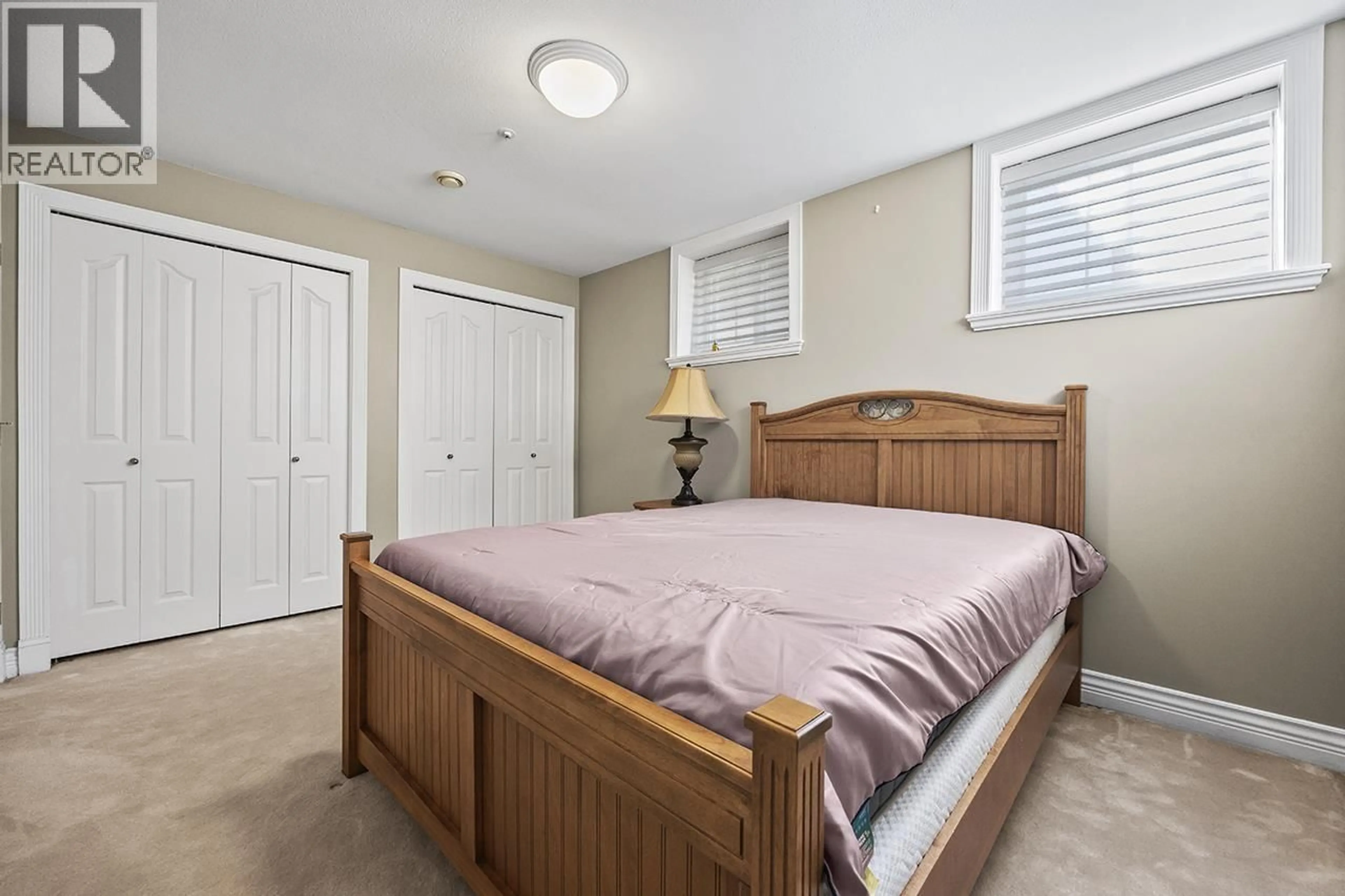 Bedroom with bed, unknown for 2288 20TH AVENUE, Vancouver British Columbia V6L1G3