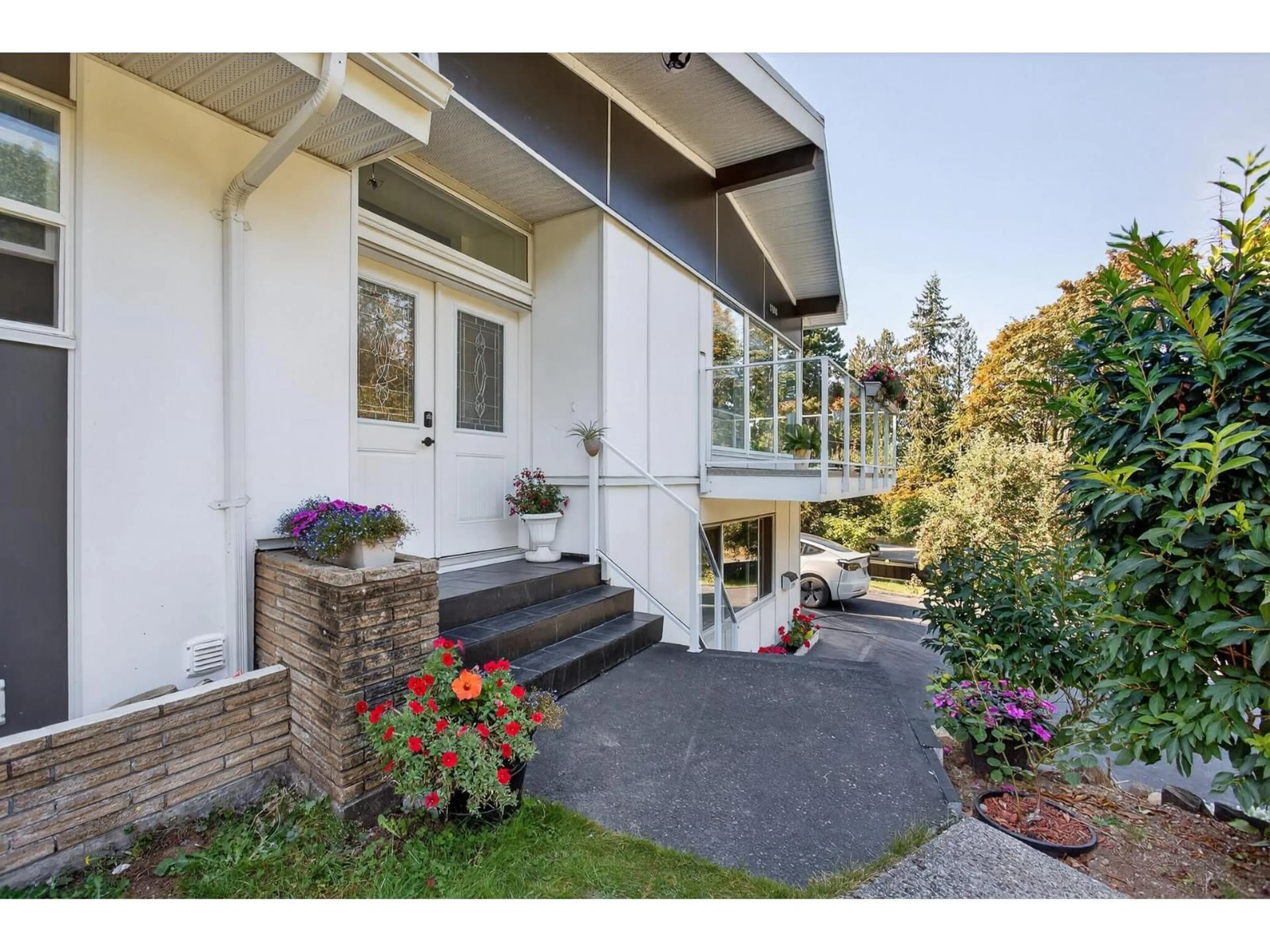 Unknown for 11906 100 AVENUE, Surrey British Columbia V3V2W1