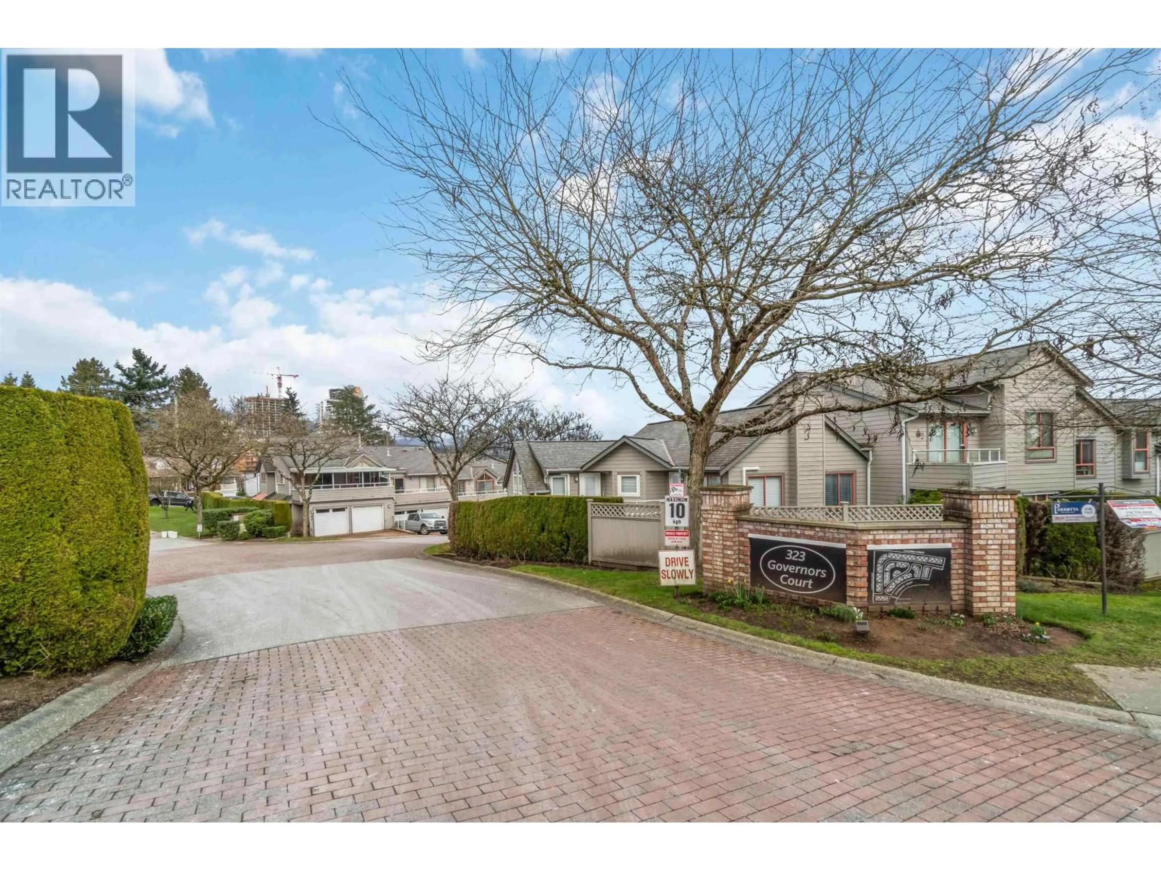 A pic from outside/outdoor area/front of a property/back of a property/a pic from drone, street for 54 - 323 GOVERNORS COURT, New Westminster British Columbia V3L5S6