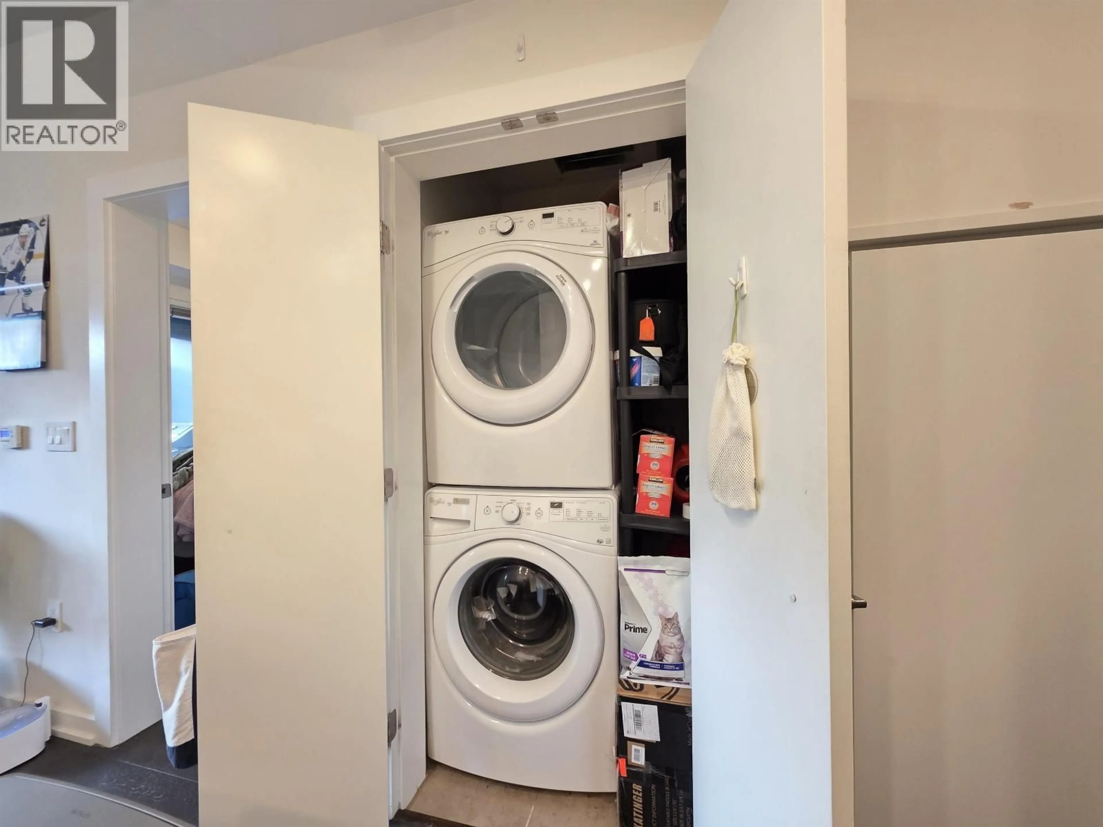 Laundry room for 122 - 5311 CEDARBRIDGE WAY, Richmond British Columbia V6X0M3