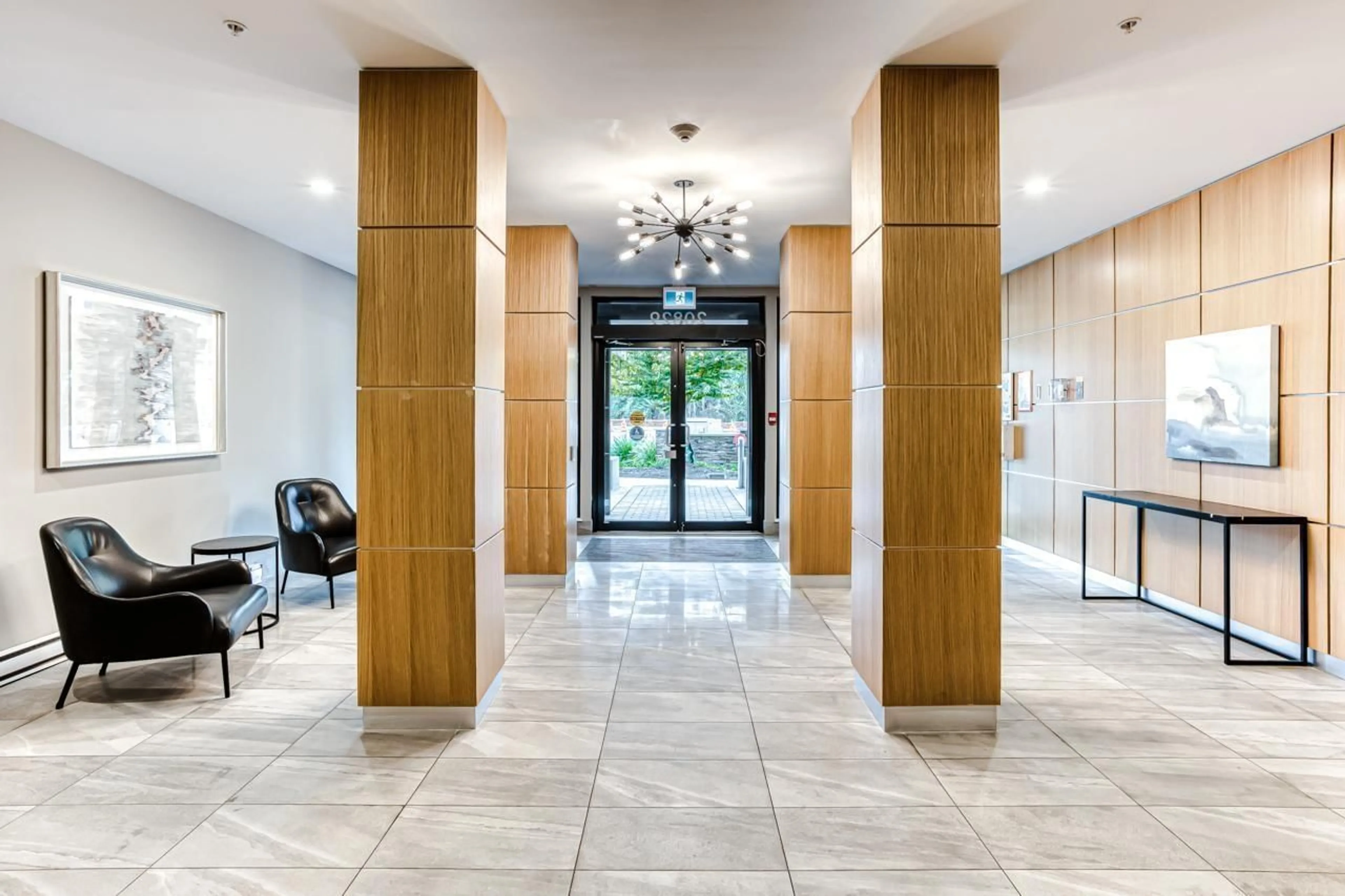 Indoor foyer for 503 - 20829 77A AVENUE, Langley British Columbia V2Y0Y5