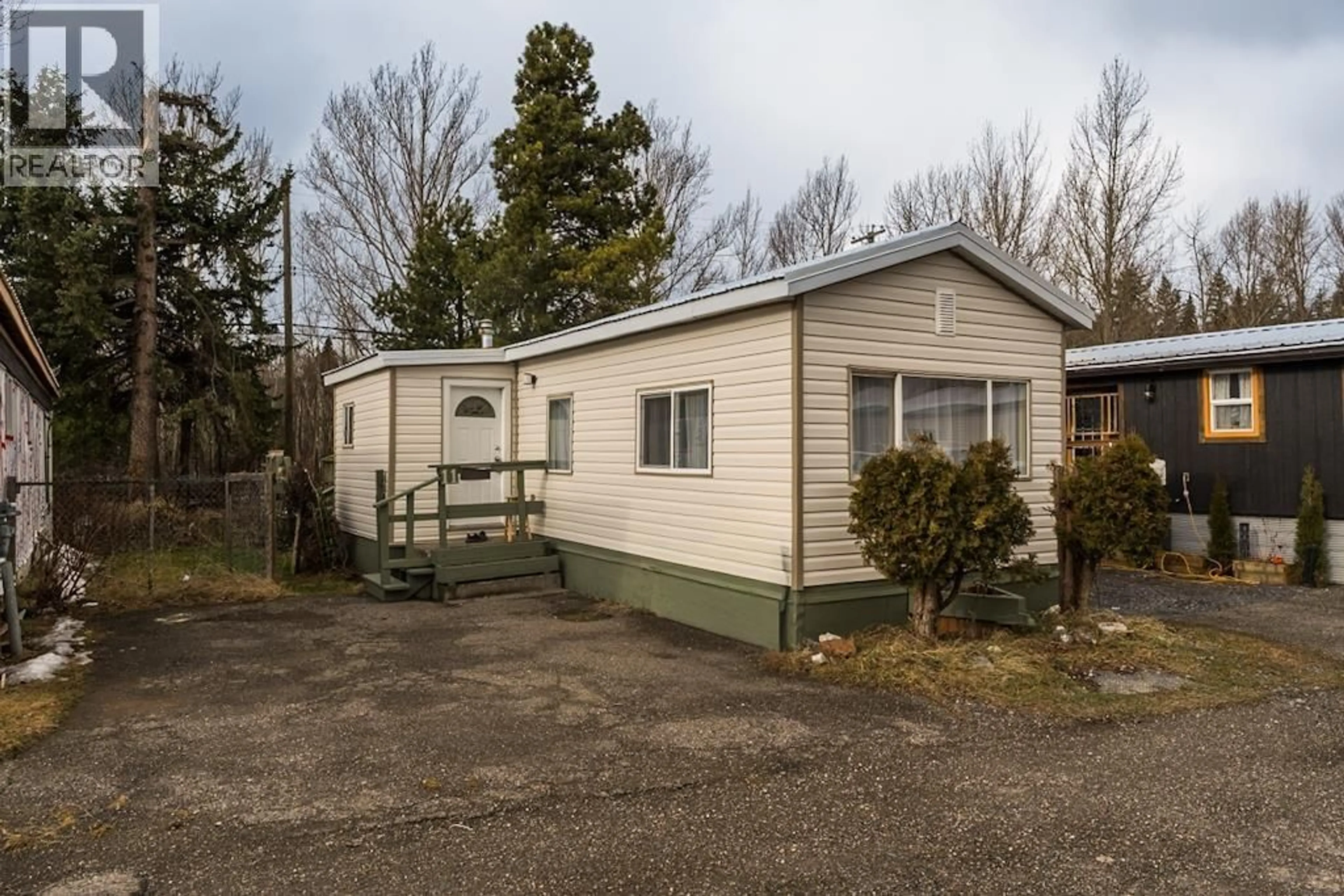 Home with vinyl exterior material, street for 11 - 3730 LANSDOWNE ROAD, Prince George British Columbia V2N2S5