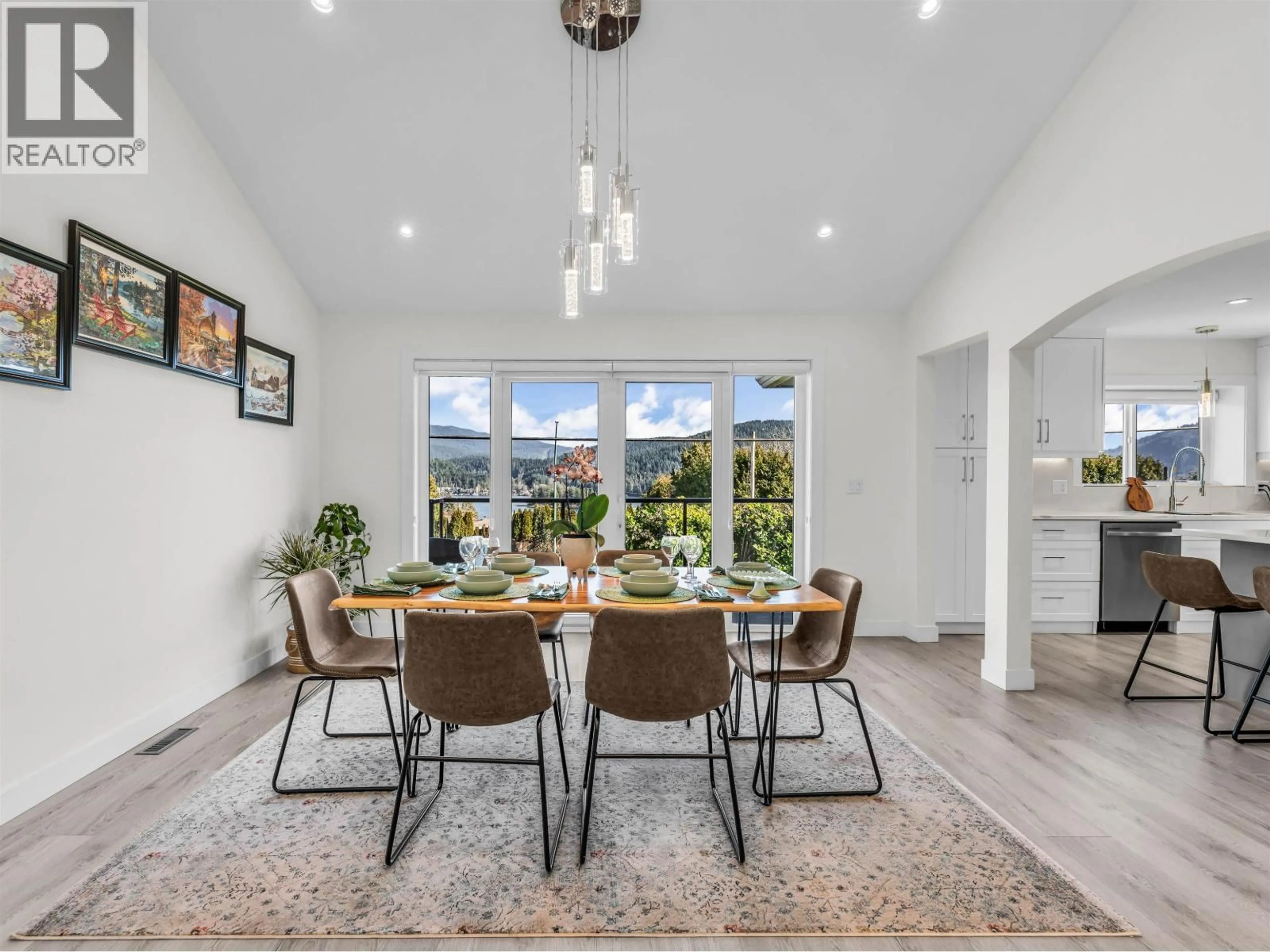 Dining room, unknown for 4254 CADDY ROAD, North Vancouver British Columbia V7G1B7