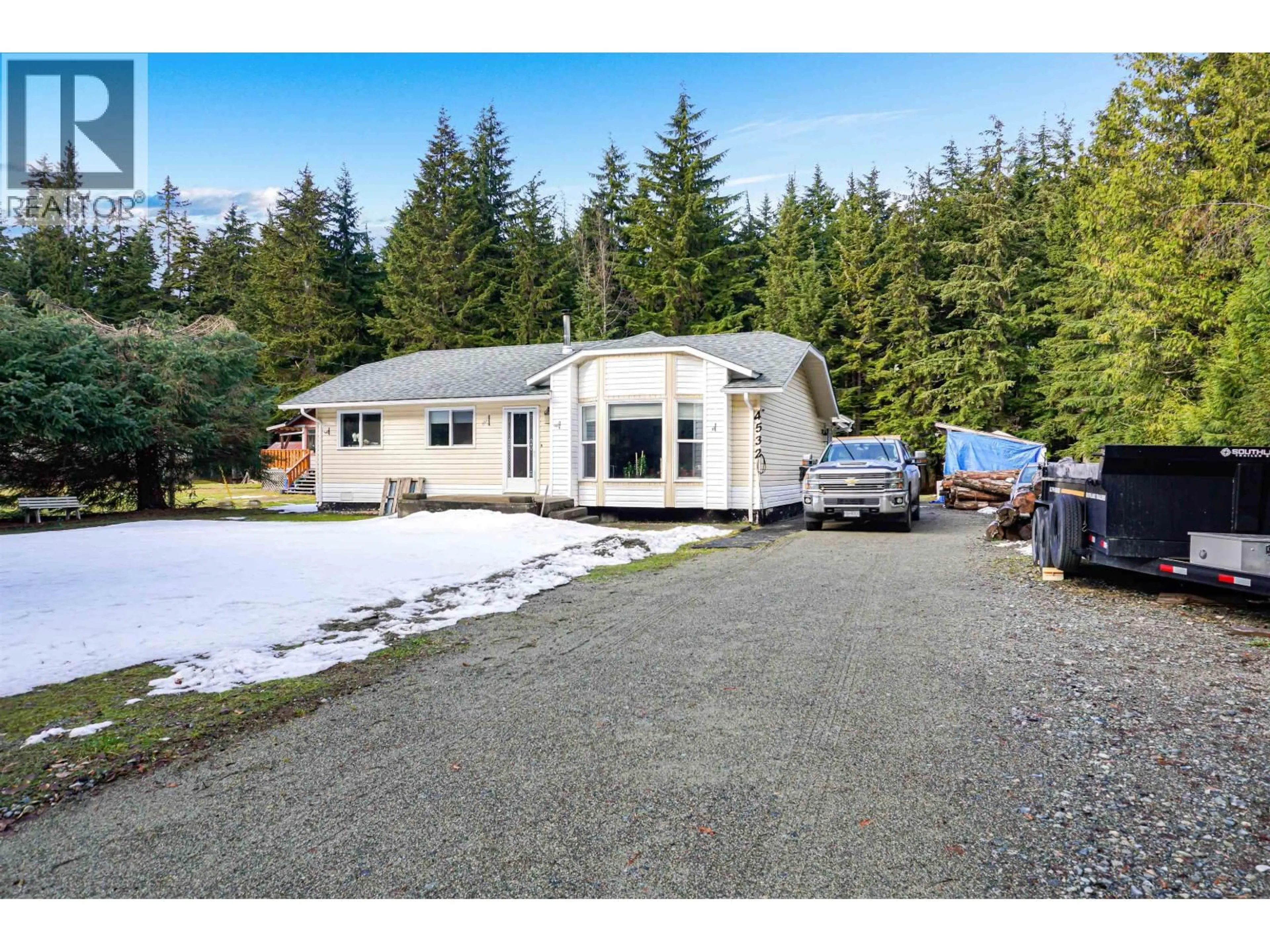 A pic from outside/outdoor area/front of a property/back of a property/a pic from drone, street for 4532 BEAM STATION DRIVE, Terrace British Columbia V8C4B1
