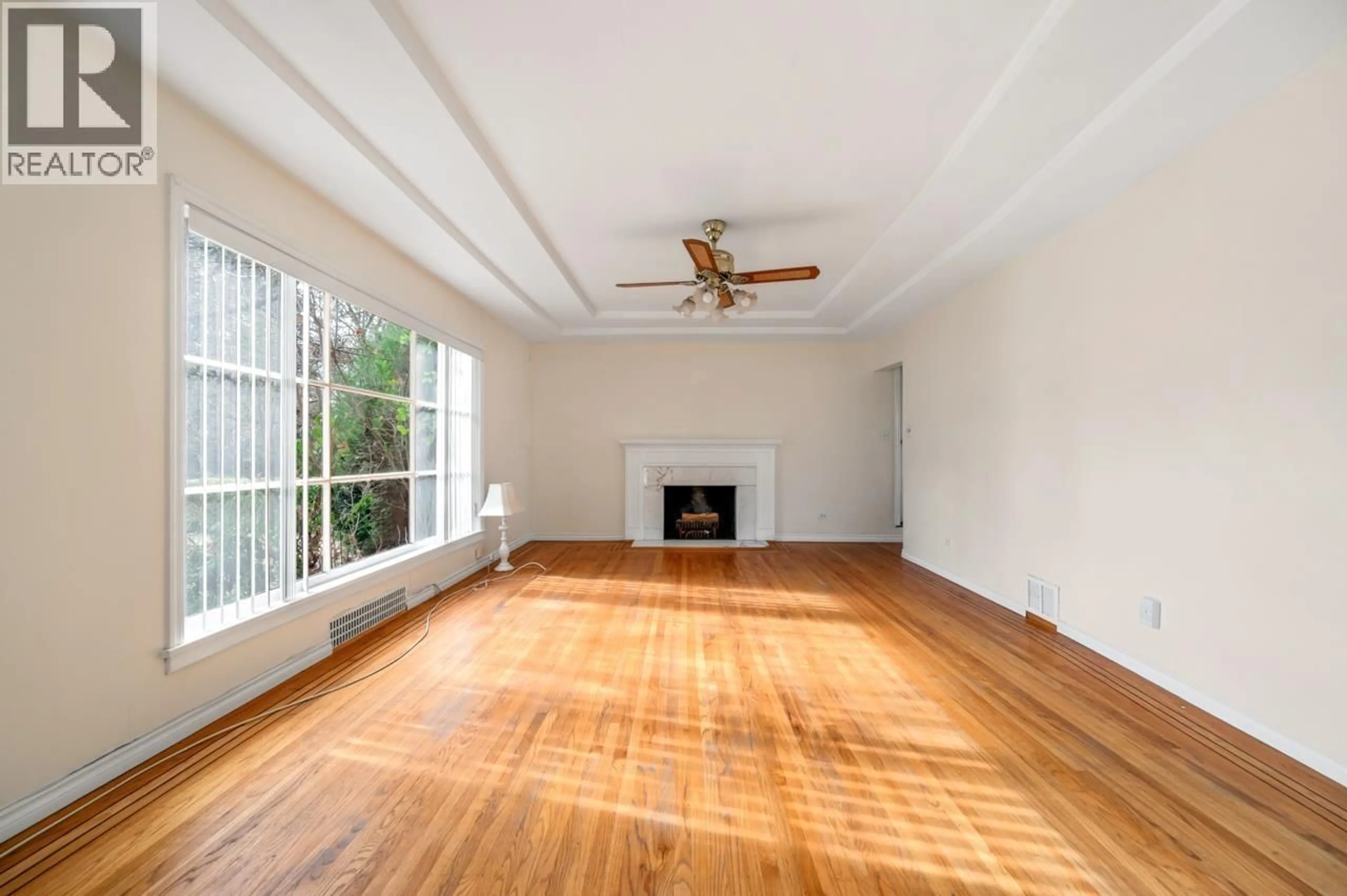 A pic of a room for 1441 49TH AVENUE, Vancouver British Columbia V6M2R4