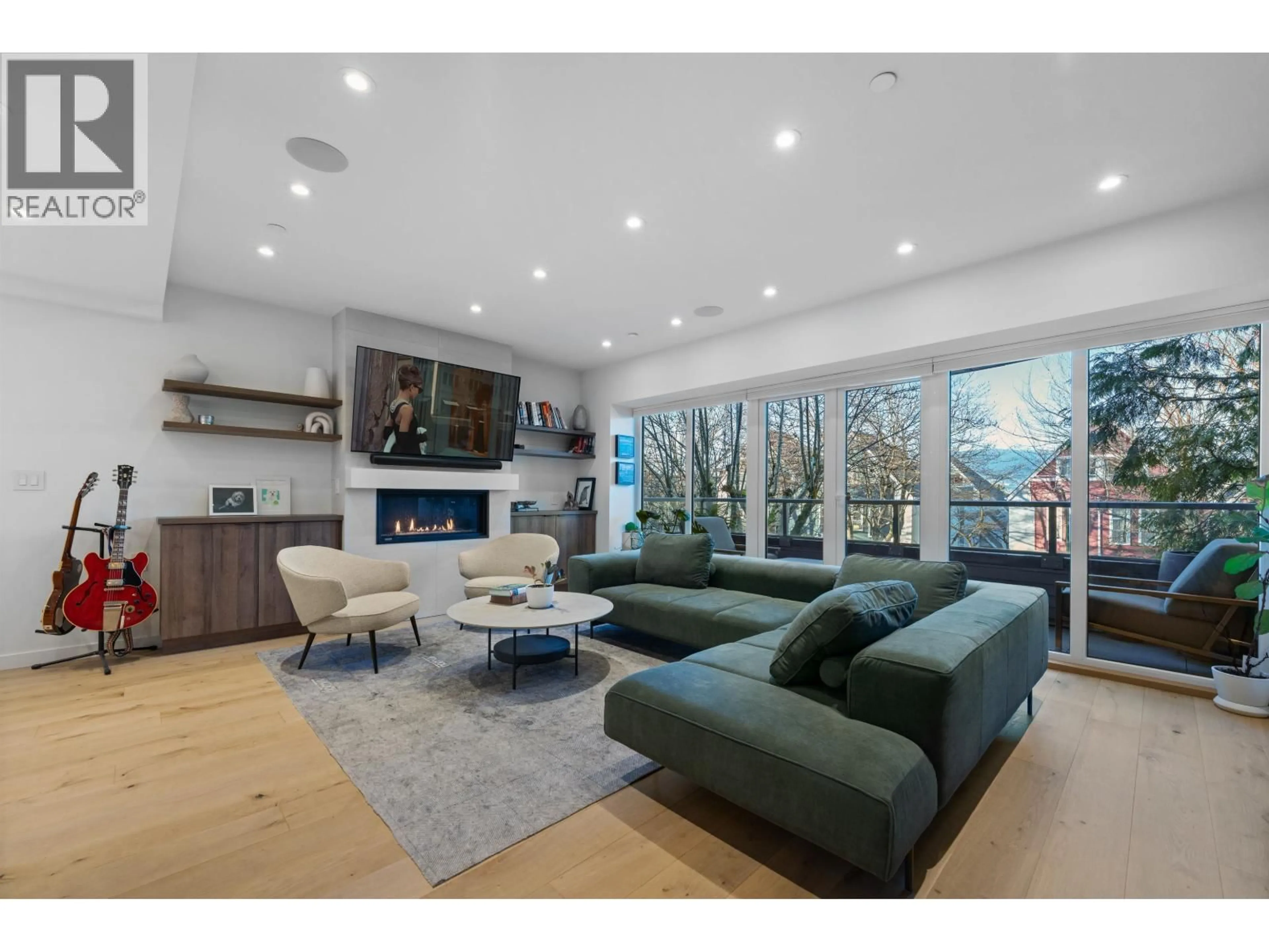 Living room with furniture, unknown for 2142 1ST AVENUE, Vancouver British Columbia V6K1E8