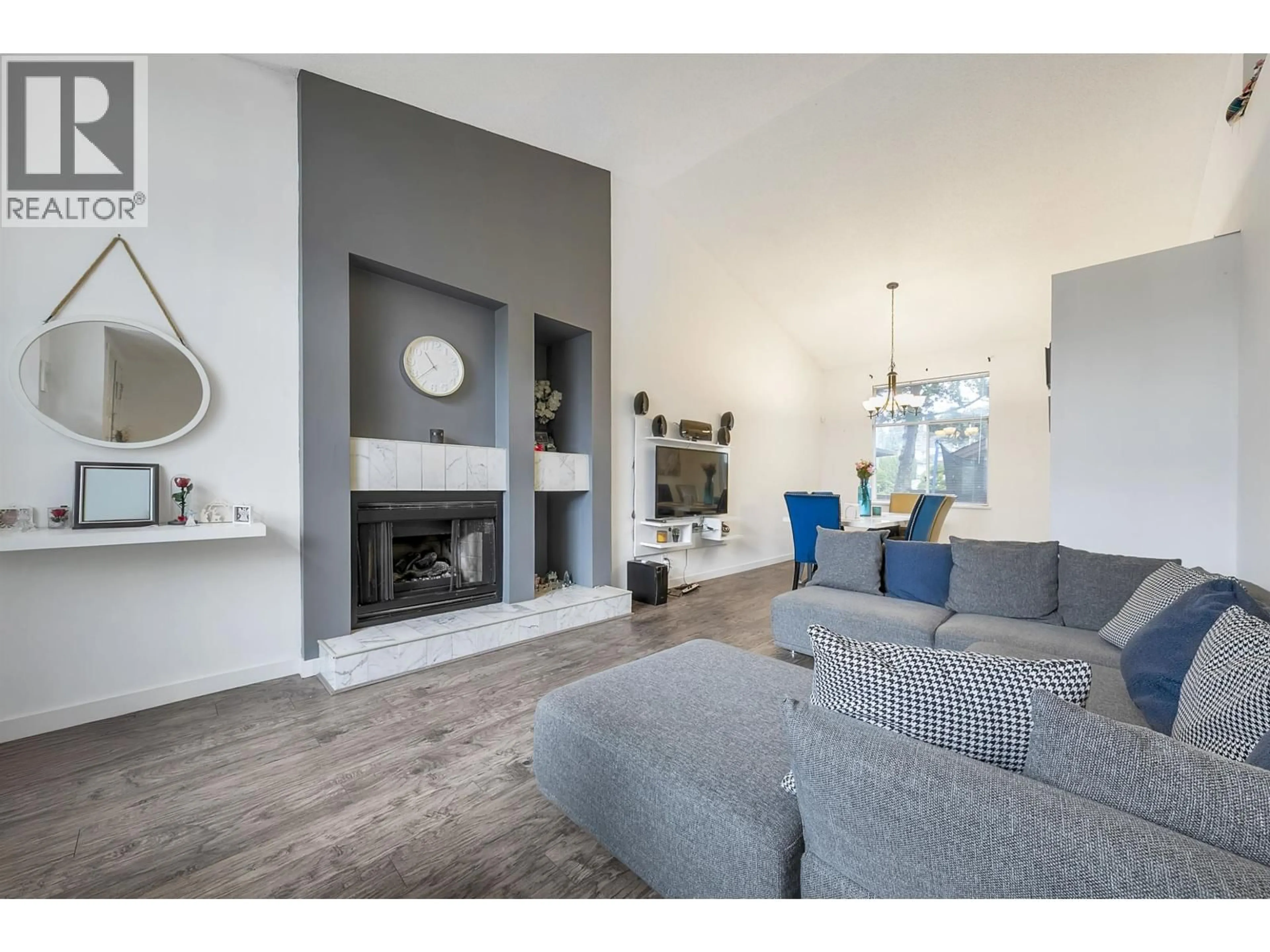 Living room with furniture, unknown for 1280 SHERMAN STREET, Coquitlam British Columbia V3B6L7