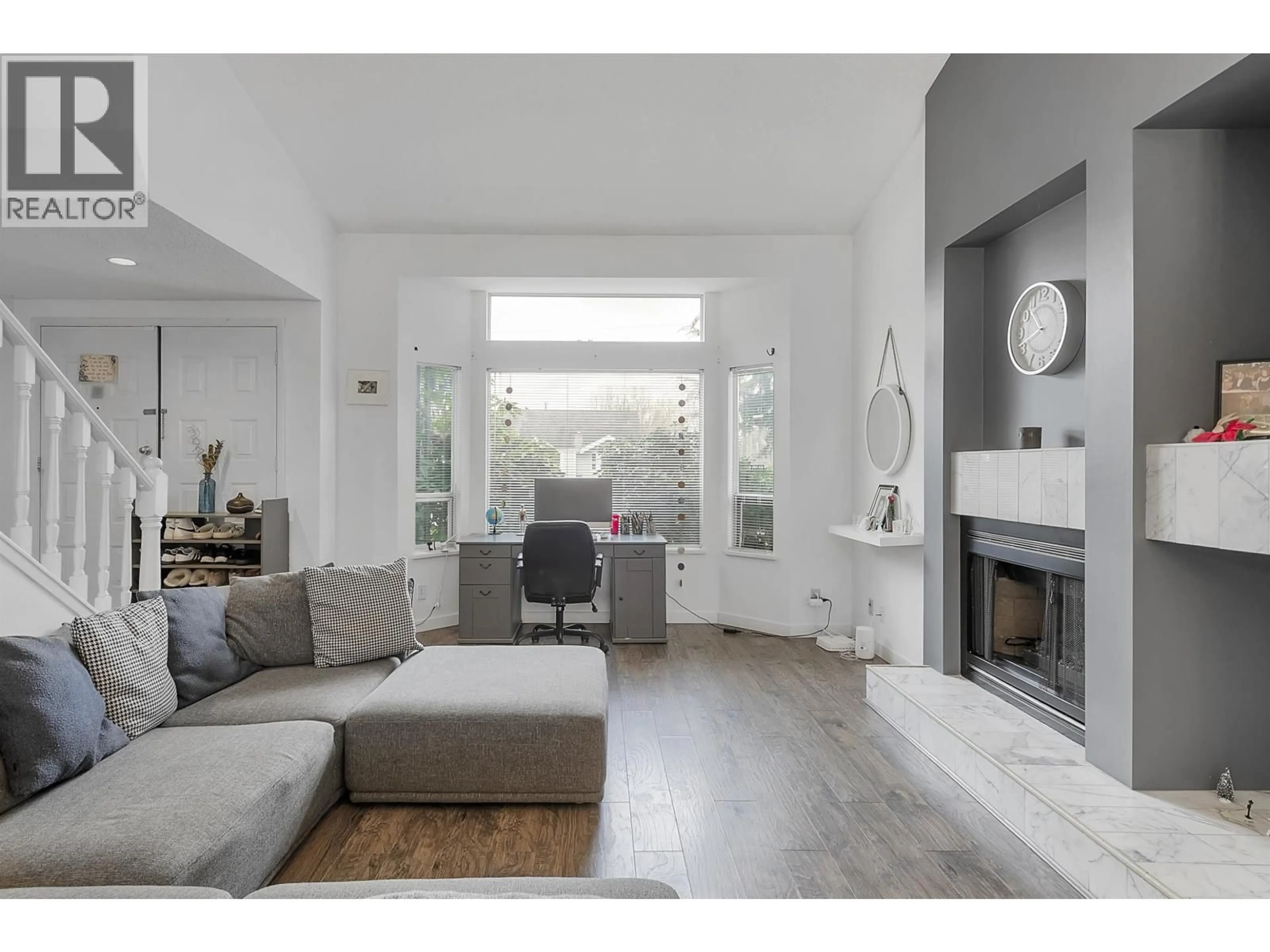 Living room with furniture, unknown for 1280 SHERMAN STREET, Coquitlam British Columbia V3B6L7