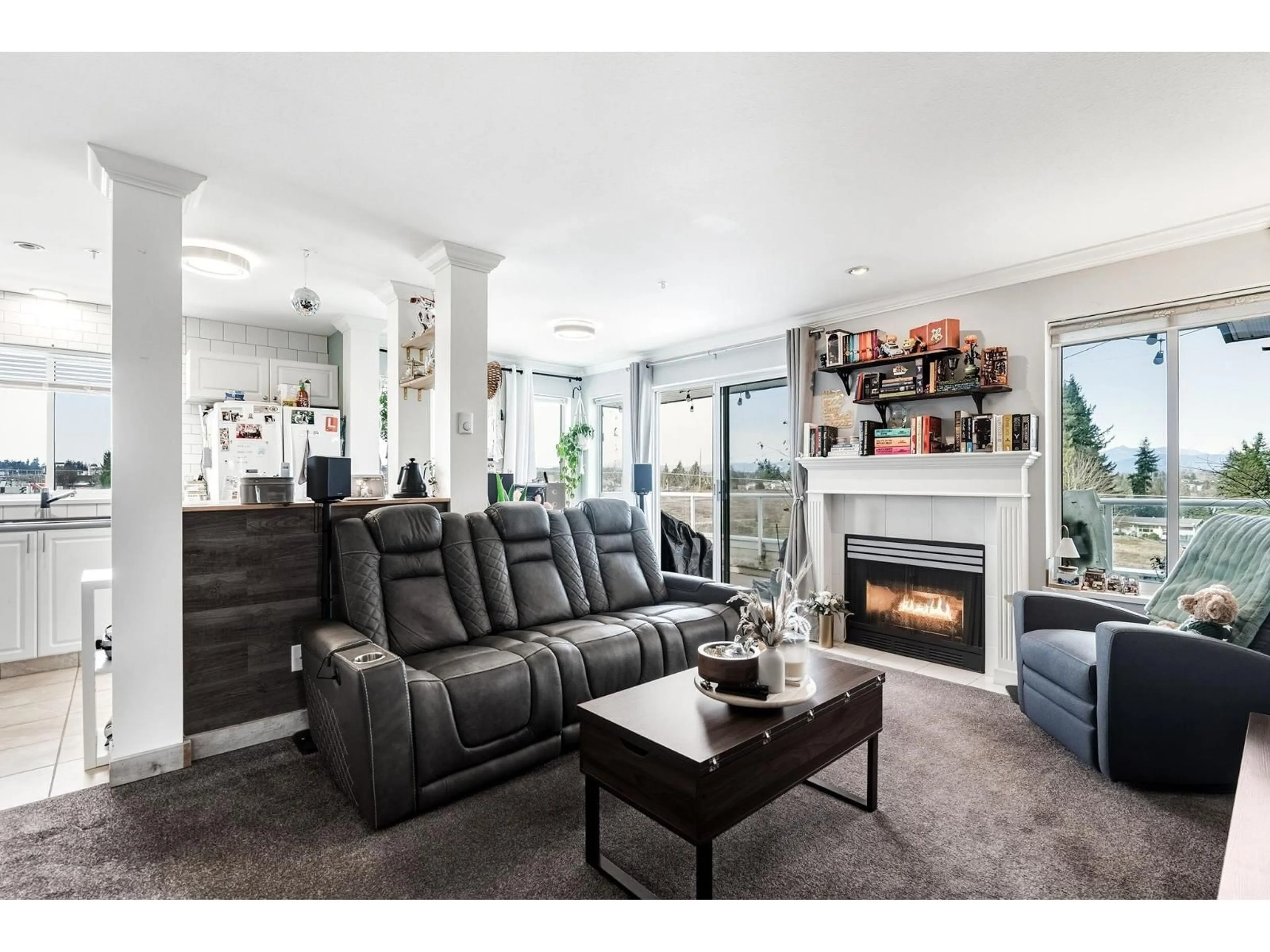 Living room with furniture, unknown for 453 - 2750 FAIRLANE STREET, Abbotsford British Columbia V2S7K9