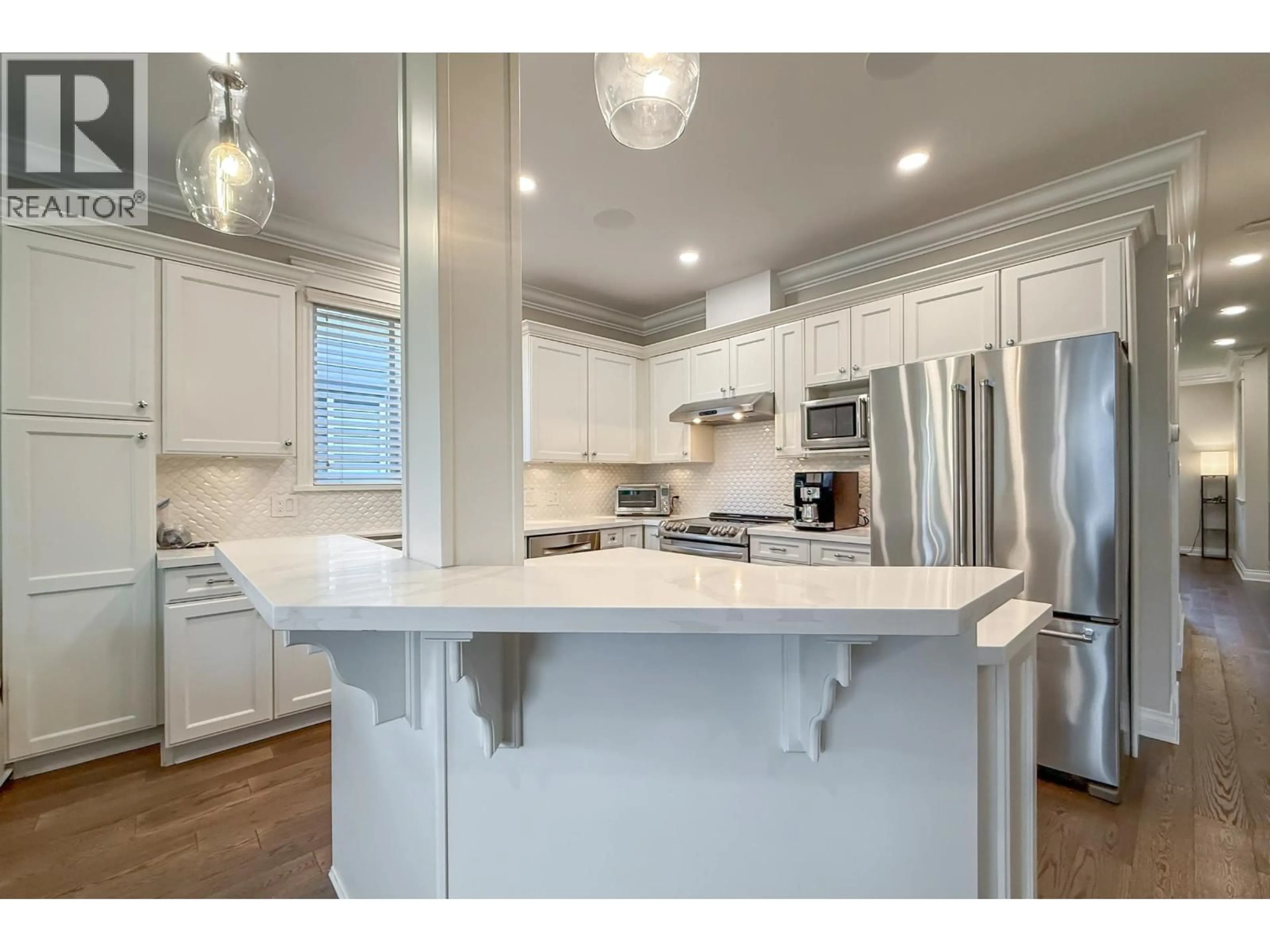 Open concept kitchen, unknown for 1458 WILLIAM AVENUE, North Vancouver British Columbia V7L4G2