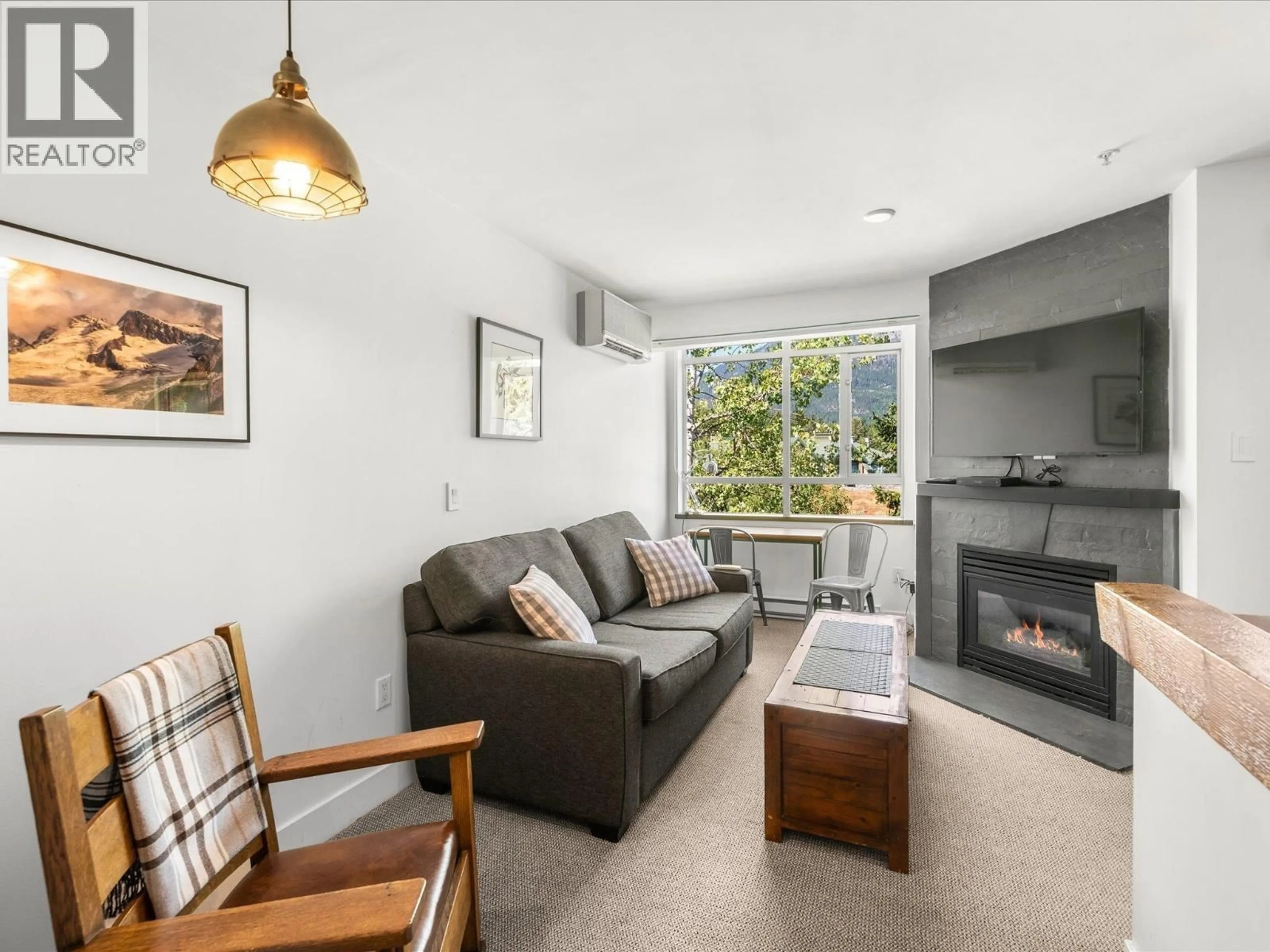 Living room with furniture, unknown for 444 - 4314 MAIN STREET, Whistler British Columbia V8E1A8