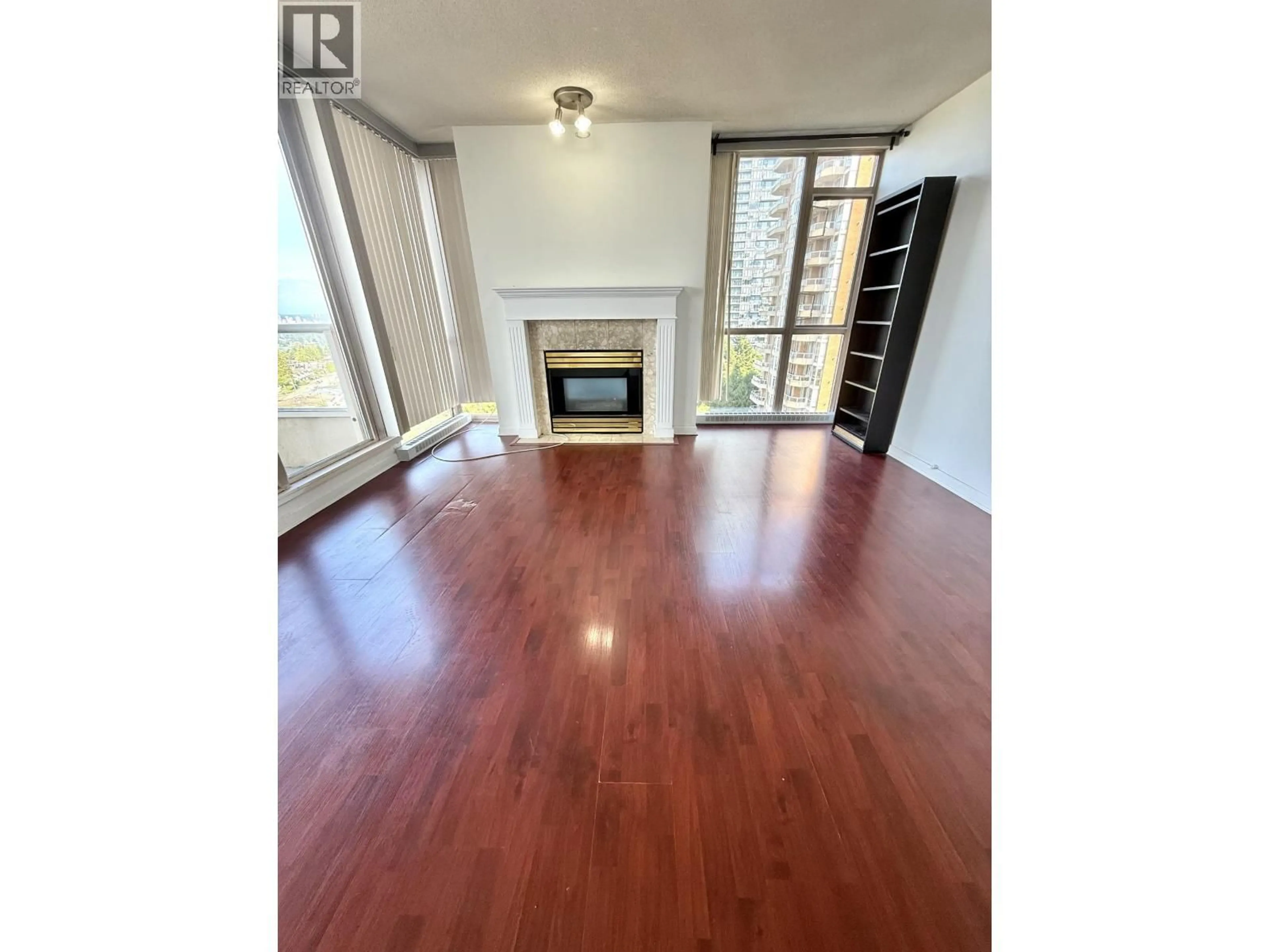 A pic of a room for 1101 - 4657 HAZEL STREET, Burnaby British Columbia V5H4R2