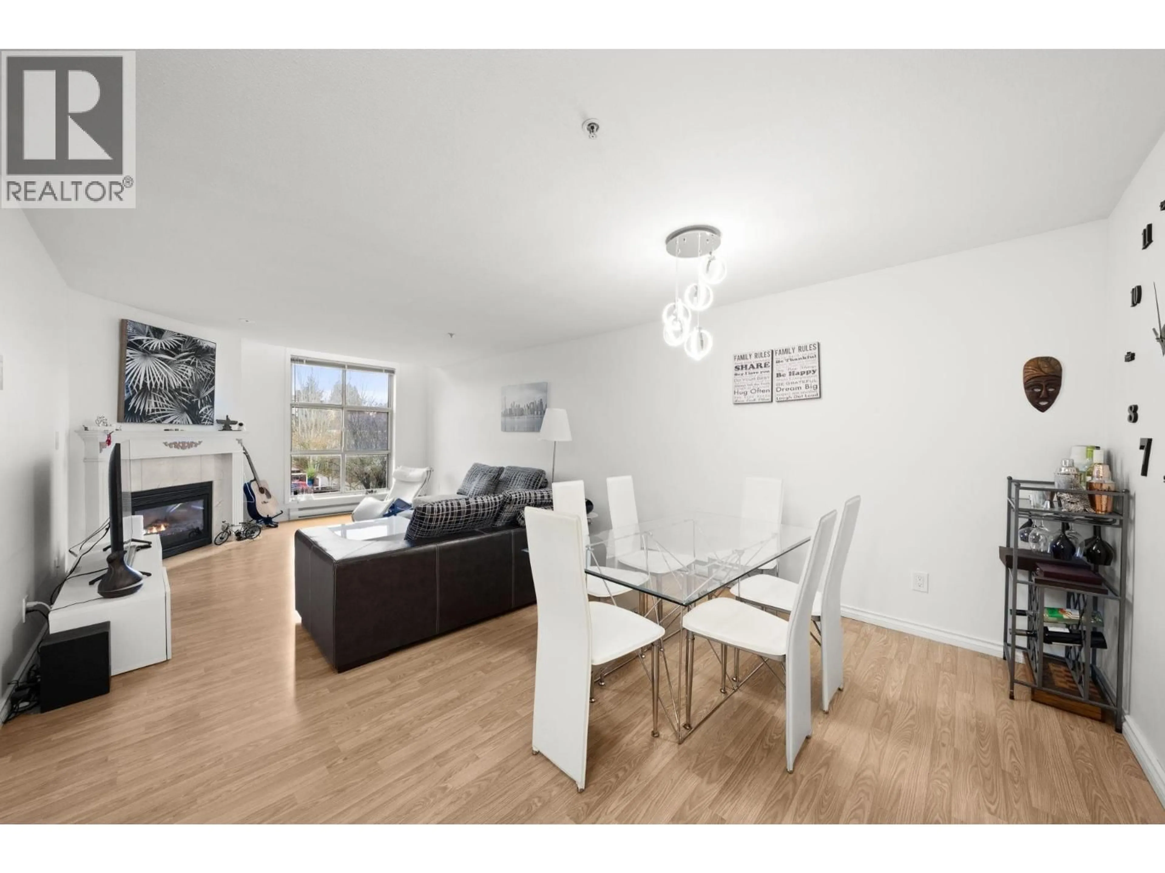 Unknown for 25 - 2378 RINDALL AVENUE, Port Coquitlam British Columbia V3C1V2