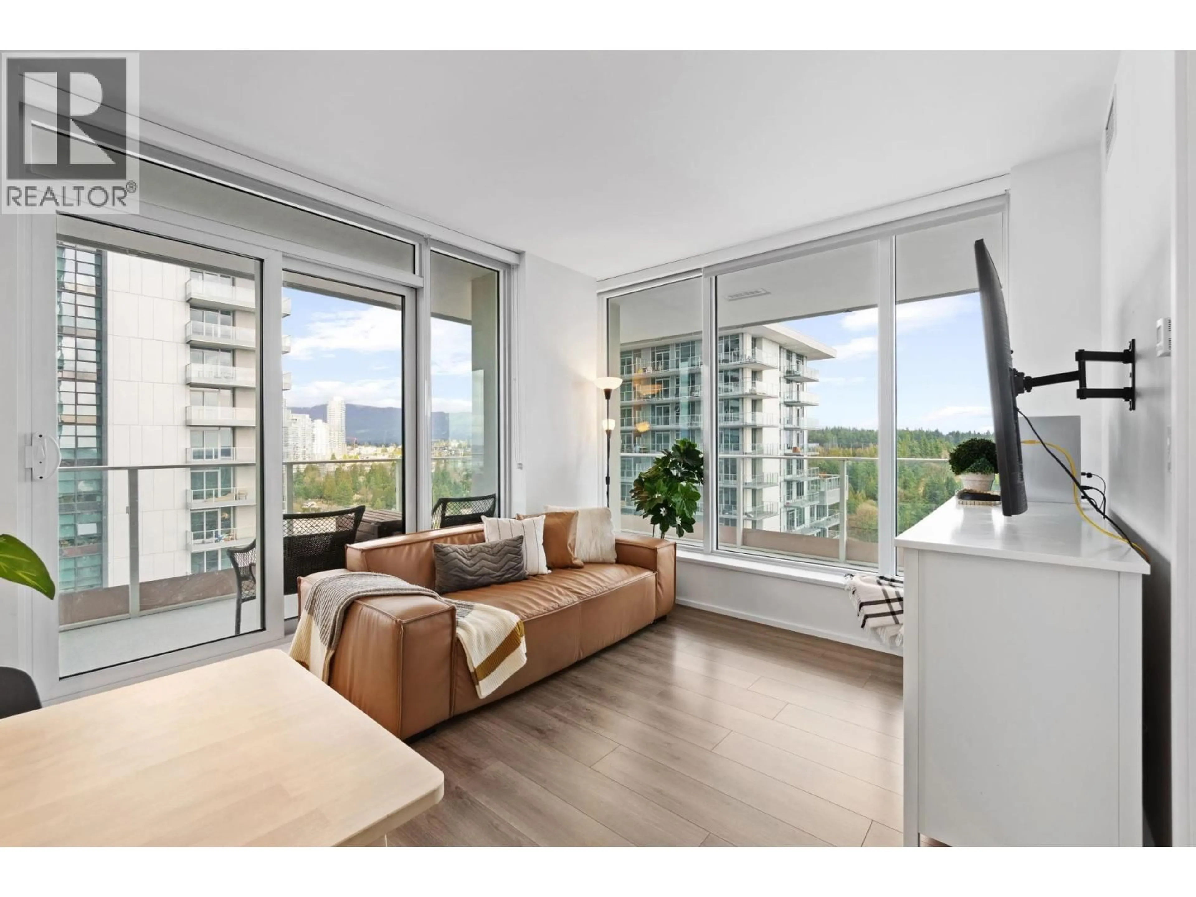 Living room with furniture, unknown for 2801 - 3833 EVERGREEN PLACE, Burnaby British Columbia V3J0M2