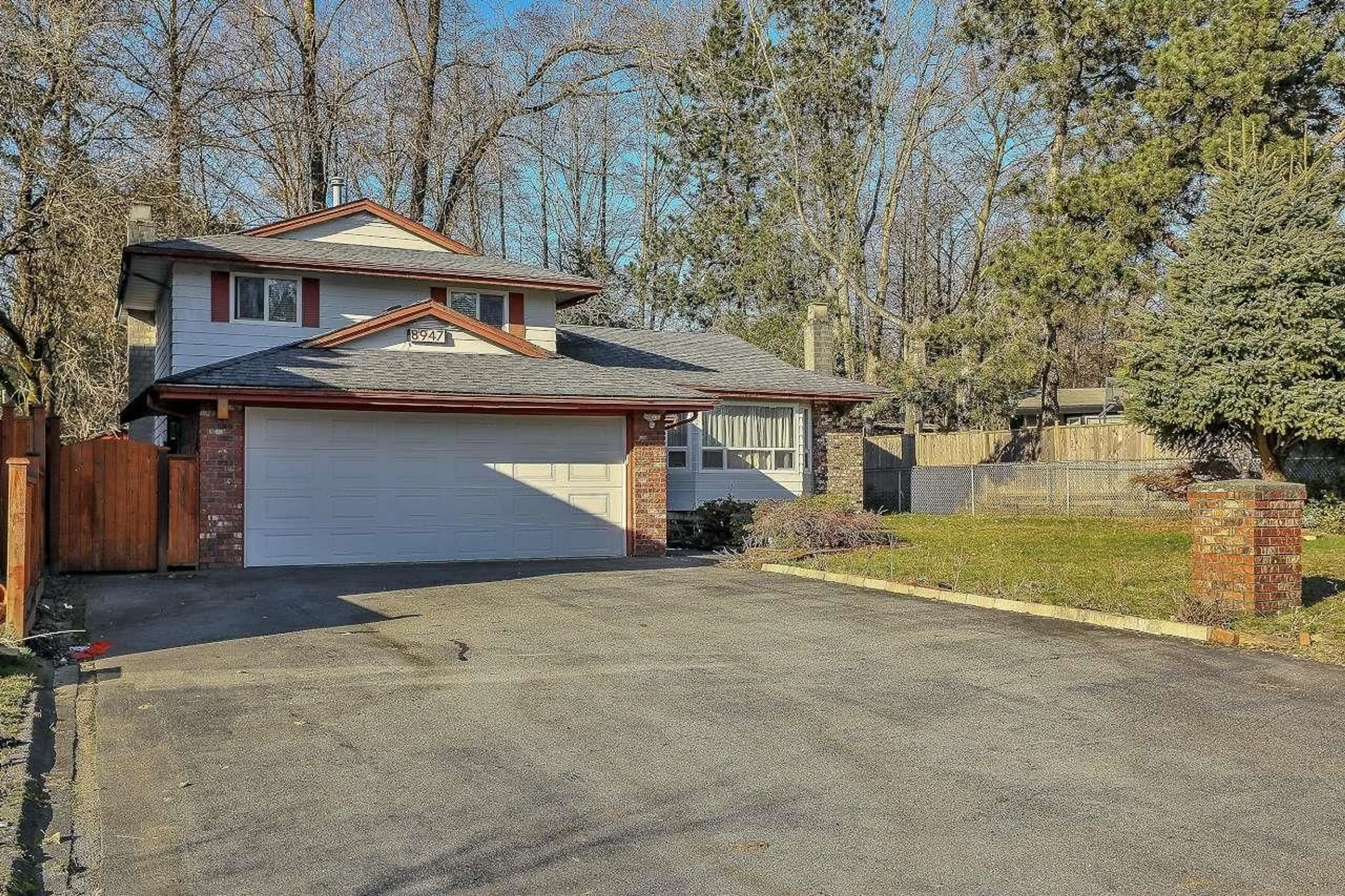 Unknown for 8947 URSUS CRESCENT CRESCENT, Surrey British Columbia V3V6L3