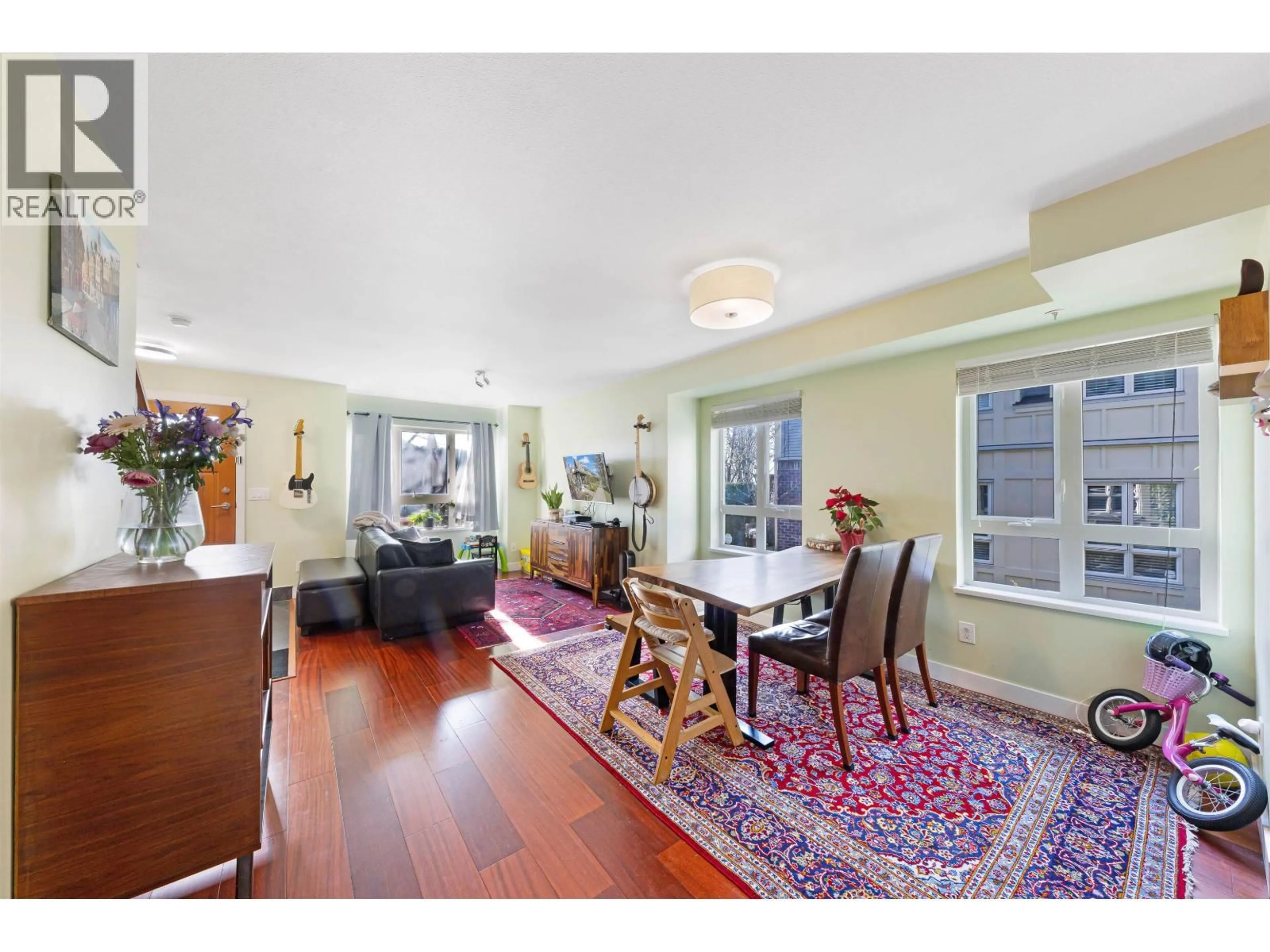 Dining room, unknown for 10 - 4055 PENDER STREET, Burnaby British Columbia V5C2L9