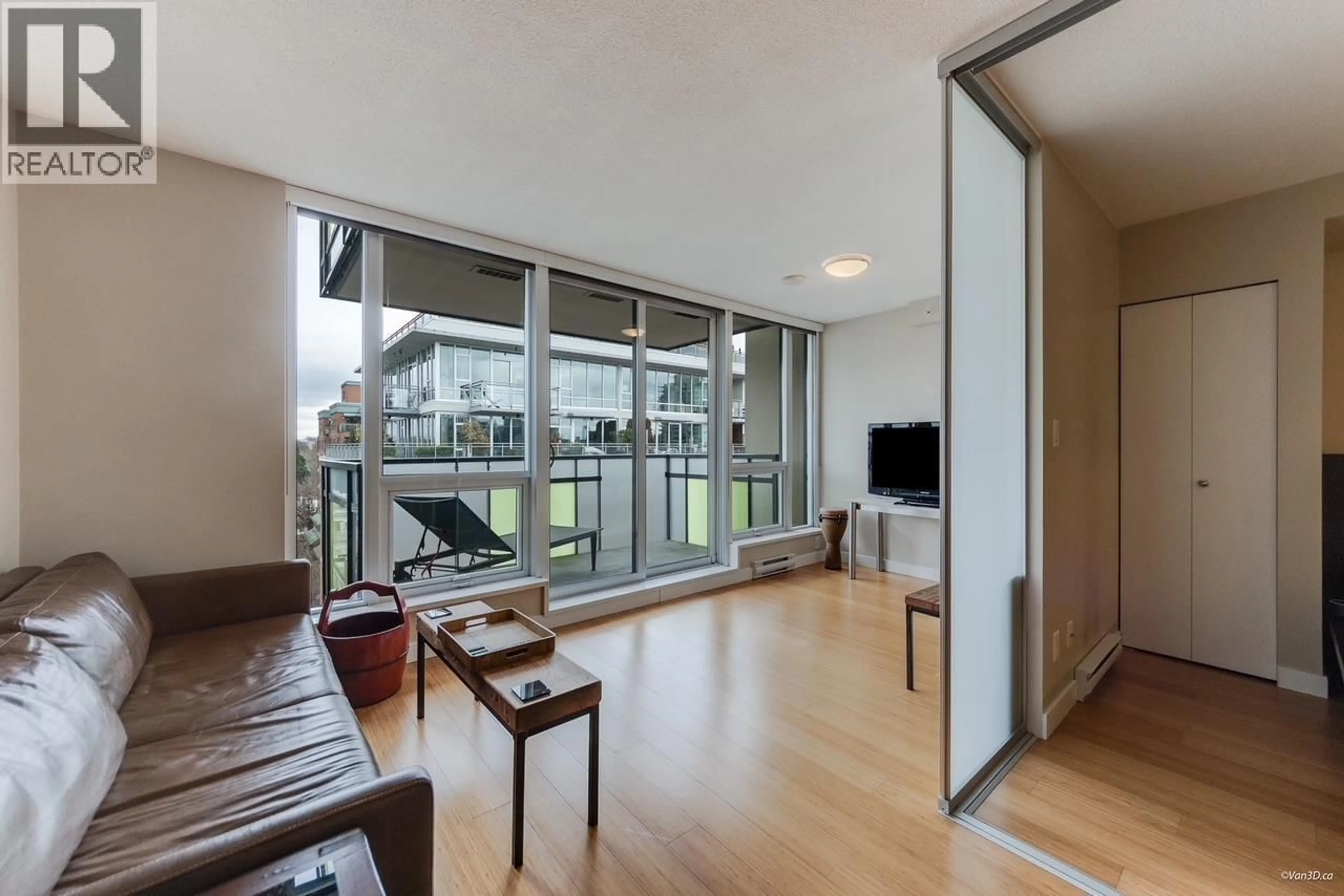 Unknown for 806 - 718 MAIN STREET, Vancouver British Columbia V6A0B1