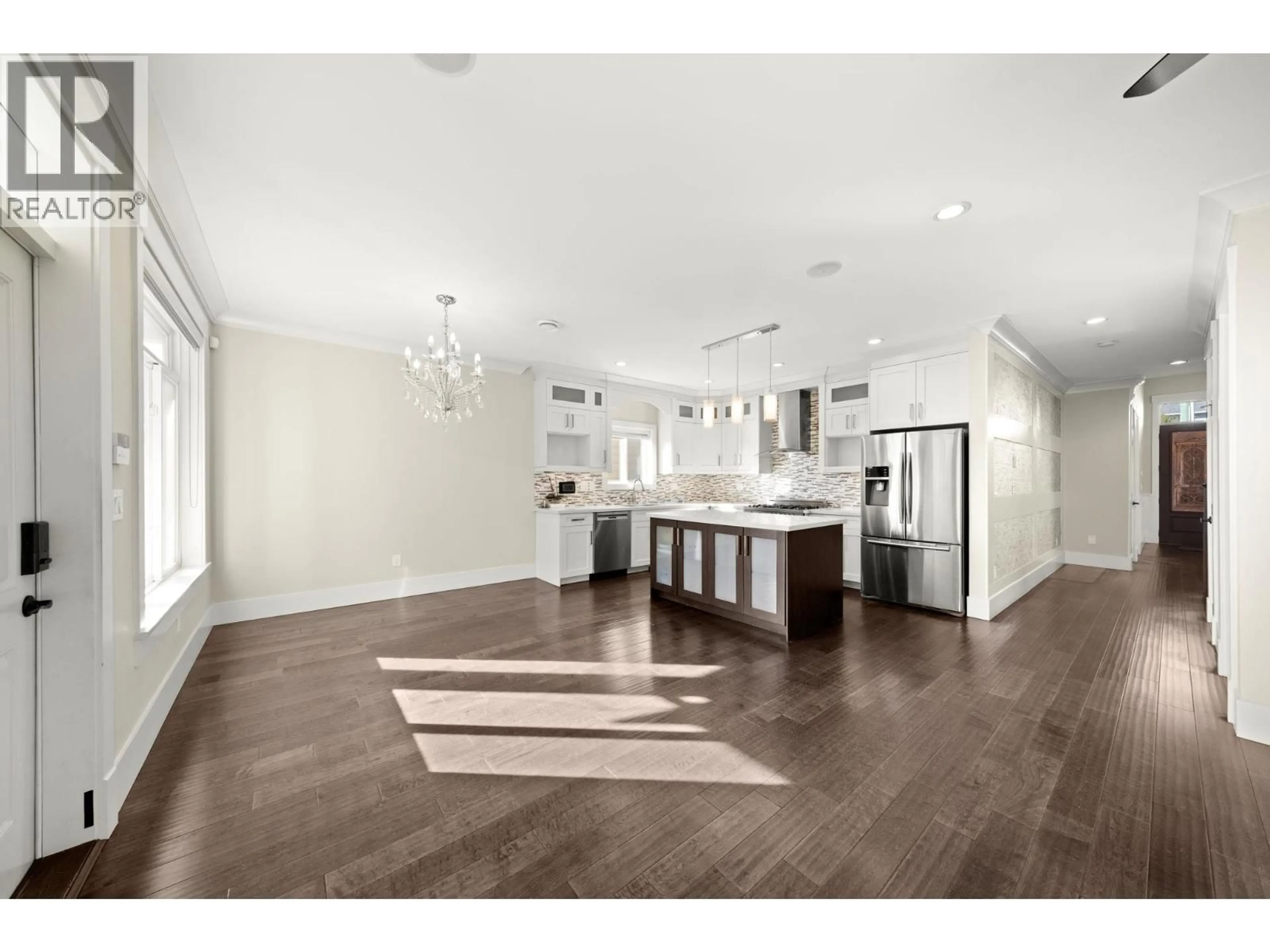 Open concept kitchen, unknown for 7028 BROADWAY, Burnaby British Columbia V5A1R8