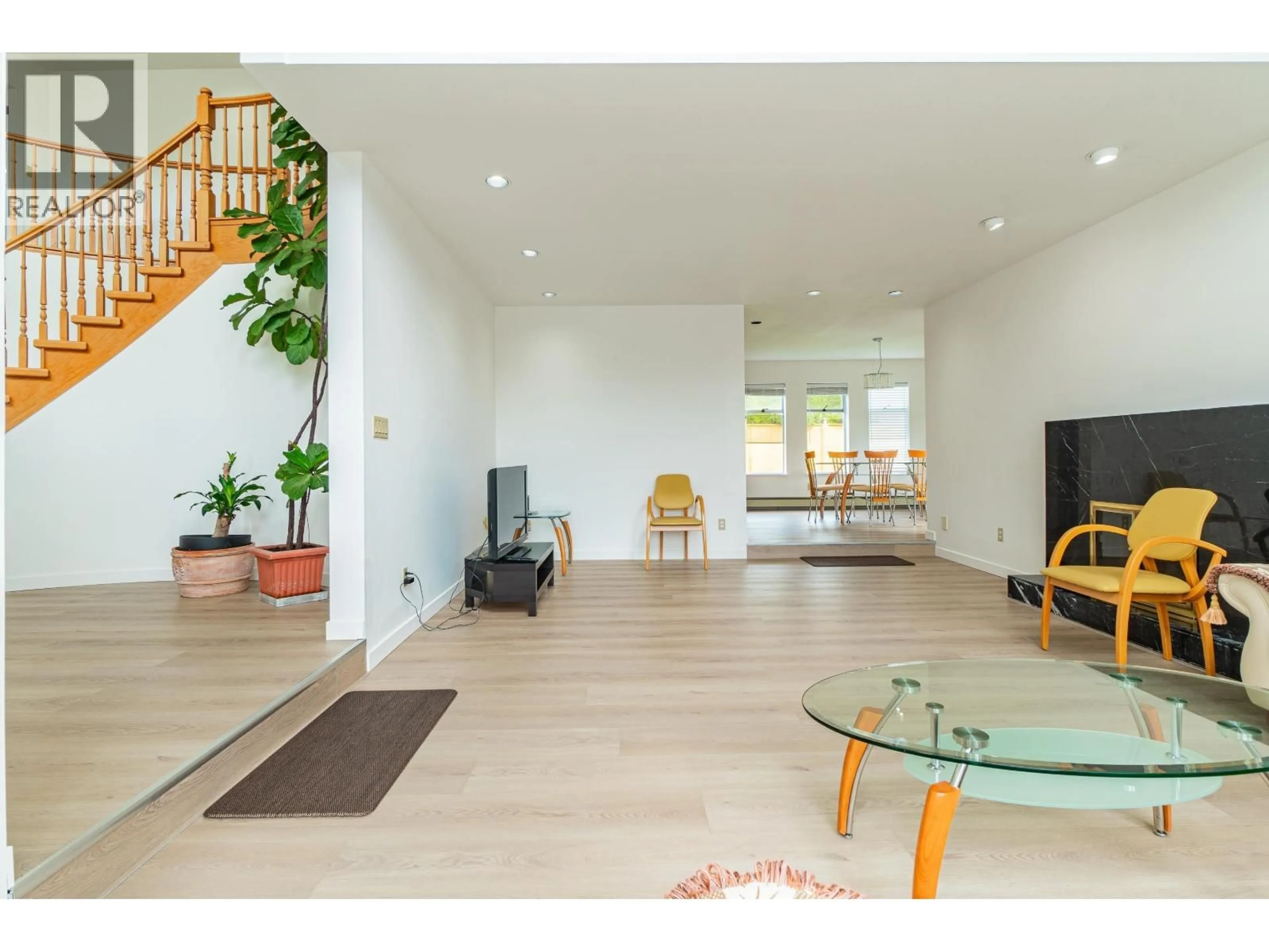 Unknown for 5611 HOLT AVENUE, Richmond British Columbia V7C5C8