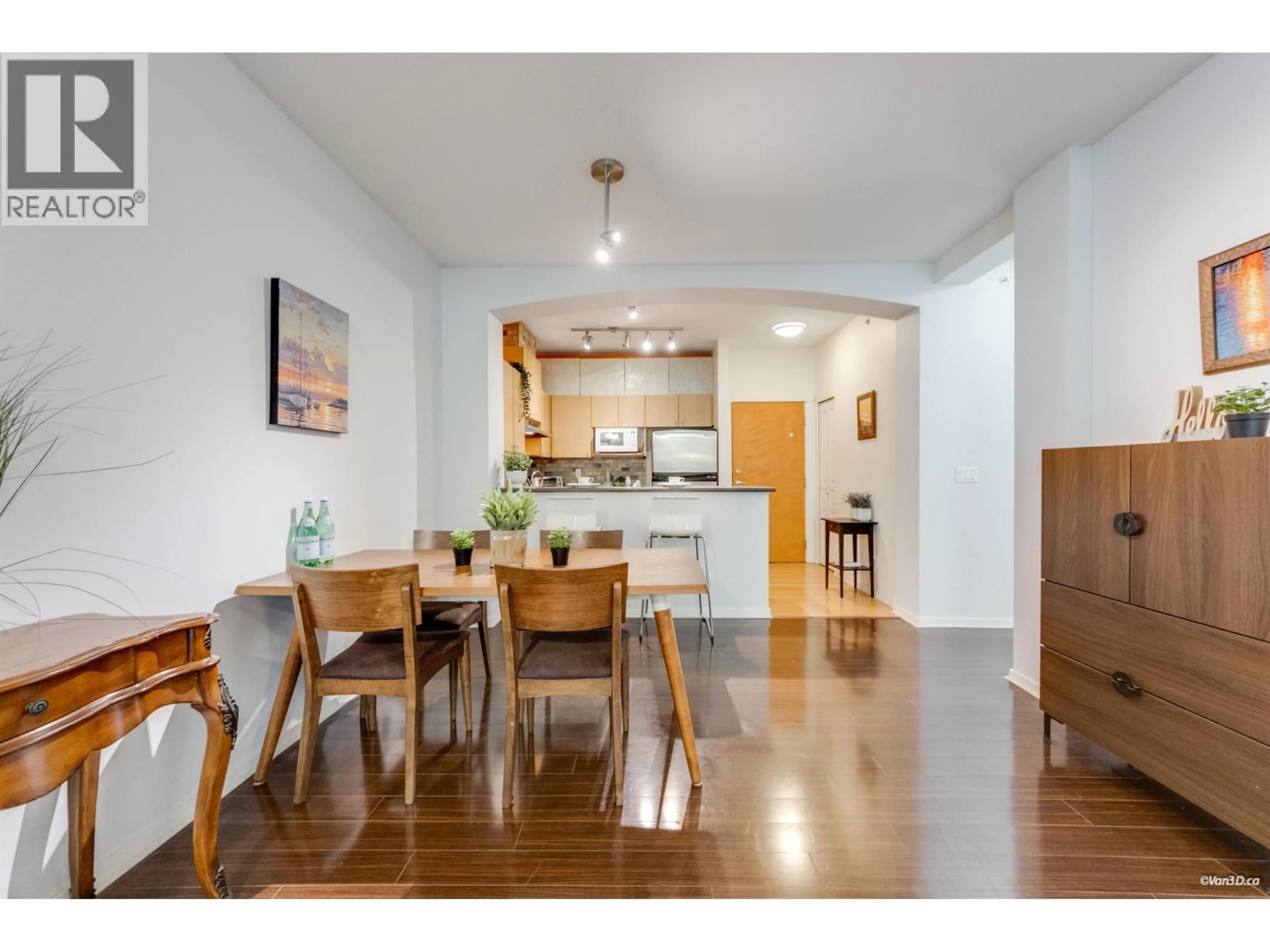 Unknown for 406 - 9329 UNIVERSITY CRESCENT, Burnaby British Columbia V5A4Y4