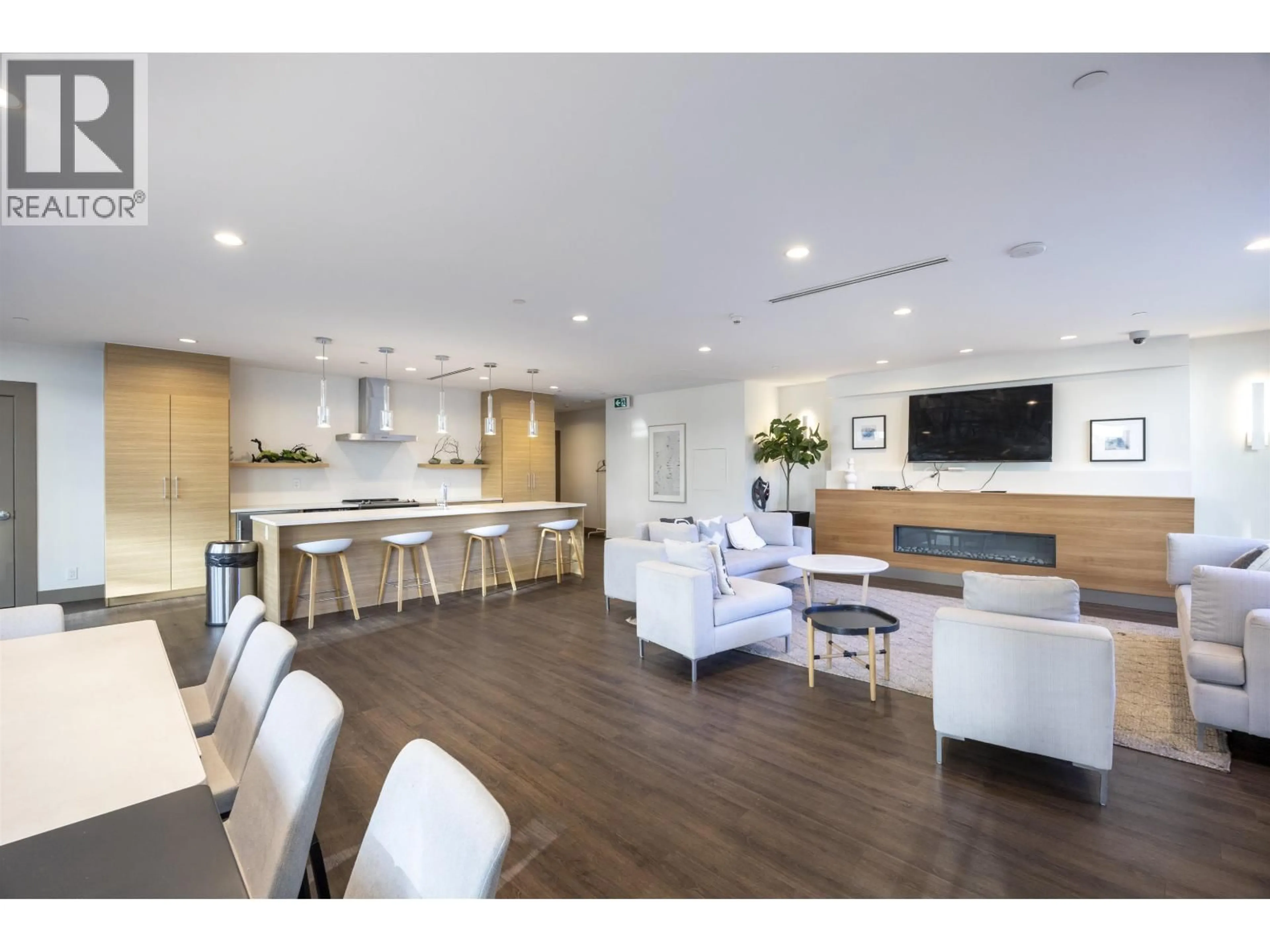 Open concept kitchen, wood/laminate floor for 305 - 8580 RIVER DISTRICT CROSSING, Vancouver British Columbia V5S0B9