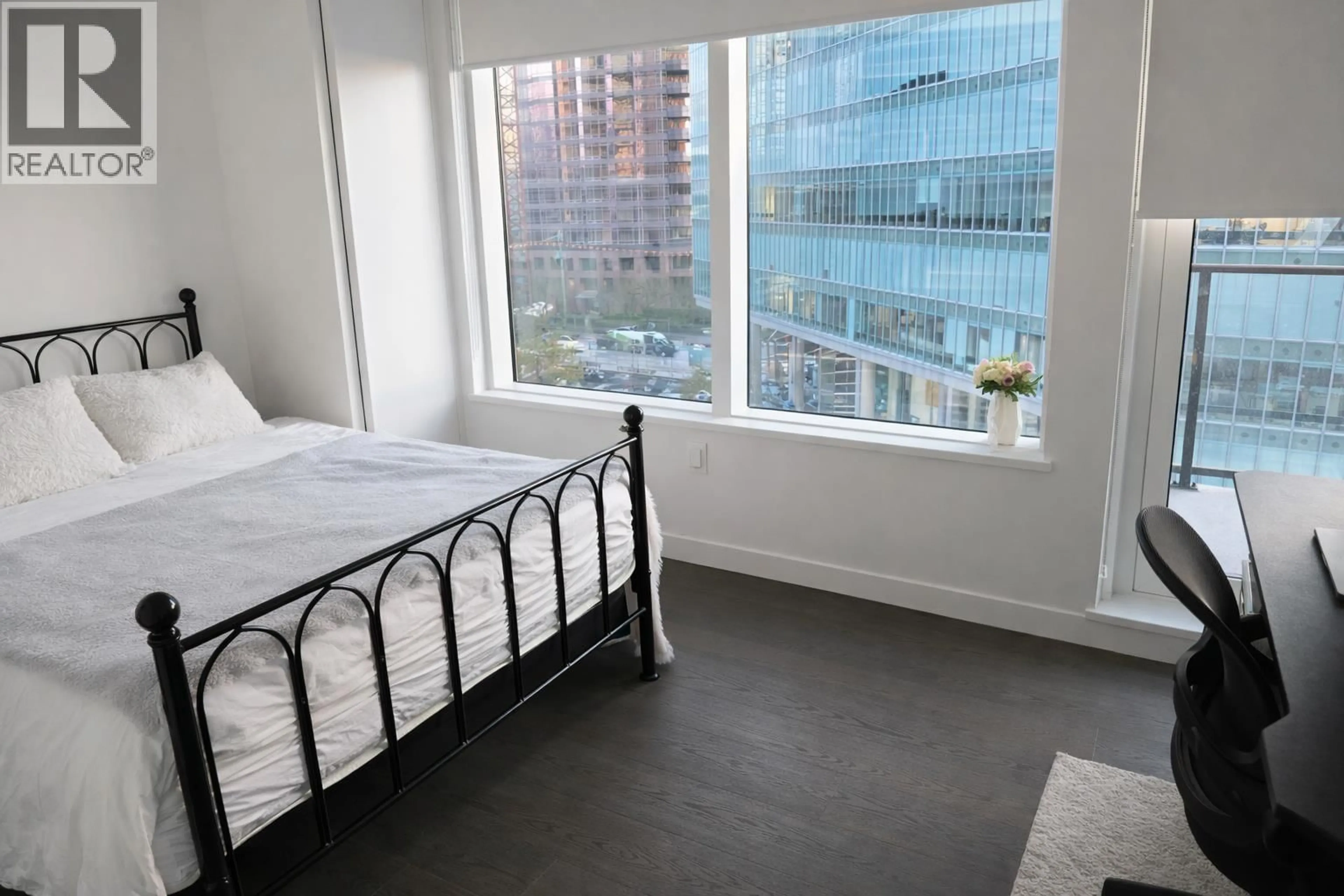 A pic of a room for 805 - 620 CARDERO STREET, Vancouver British Columbia V6G0C7