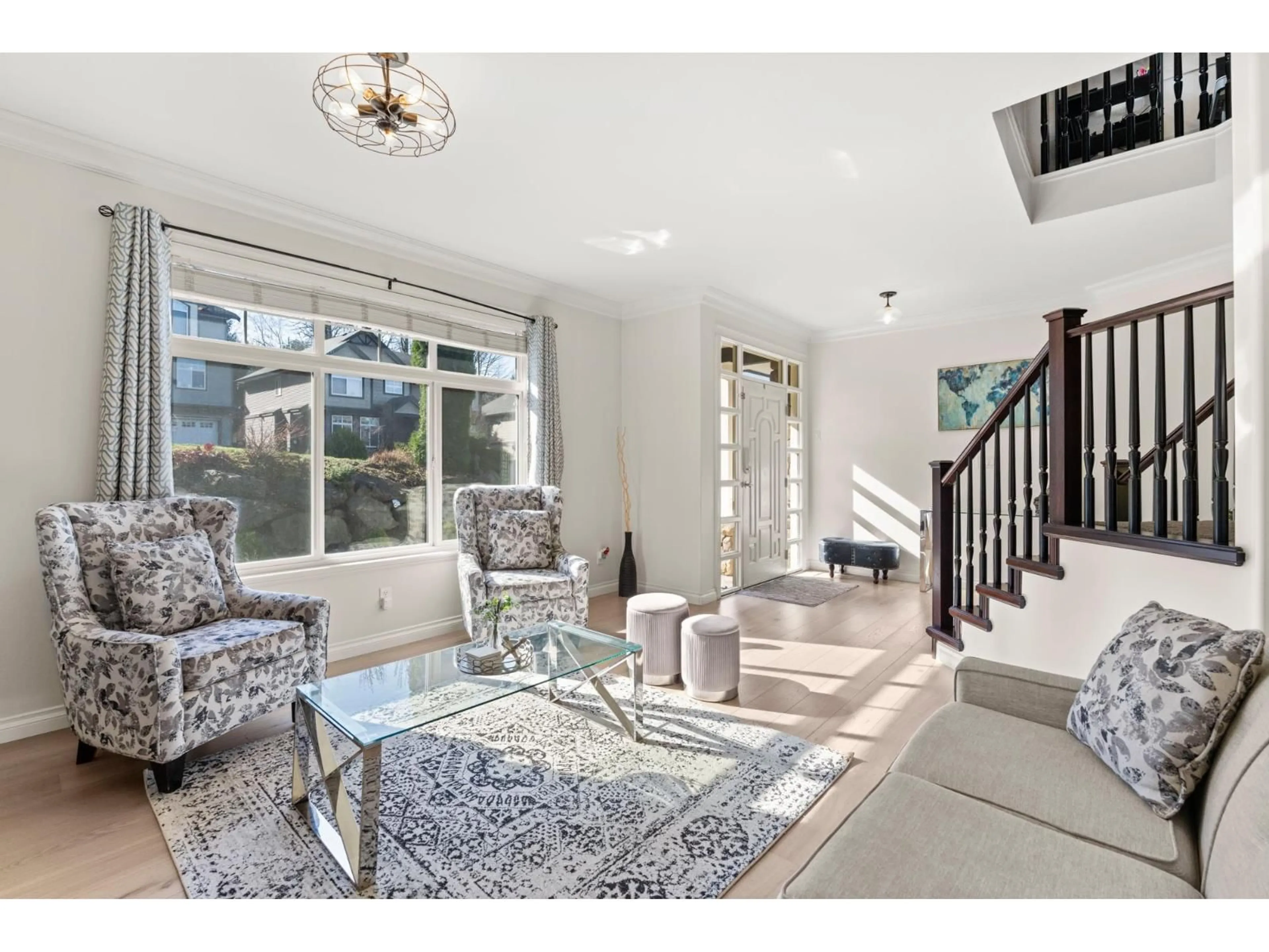 Living room with furniture, ceramic/tile floor for 36395 WESTMINSTER DRIVE, Abbotsford British Columbia V3G3C7