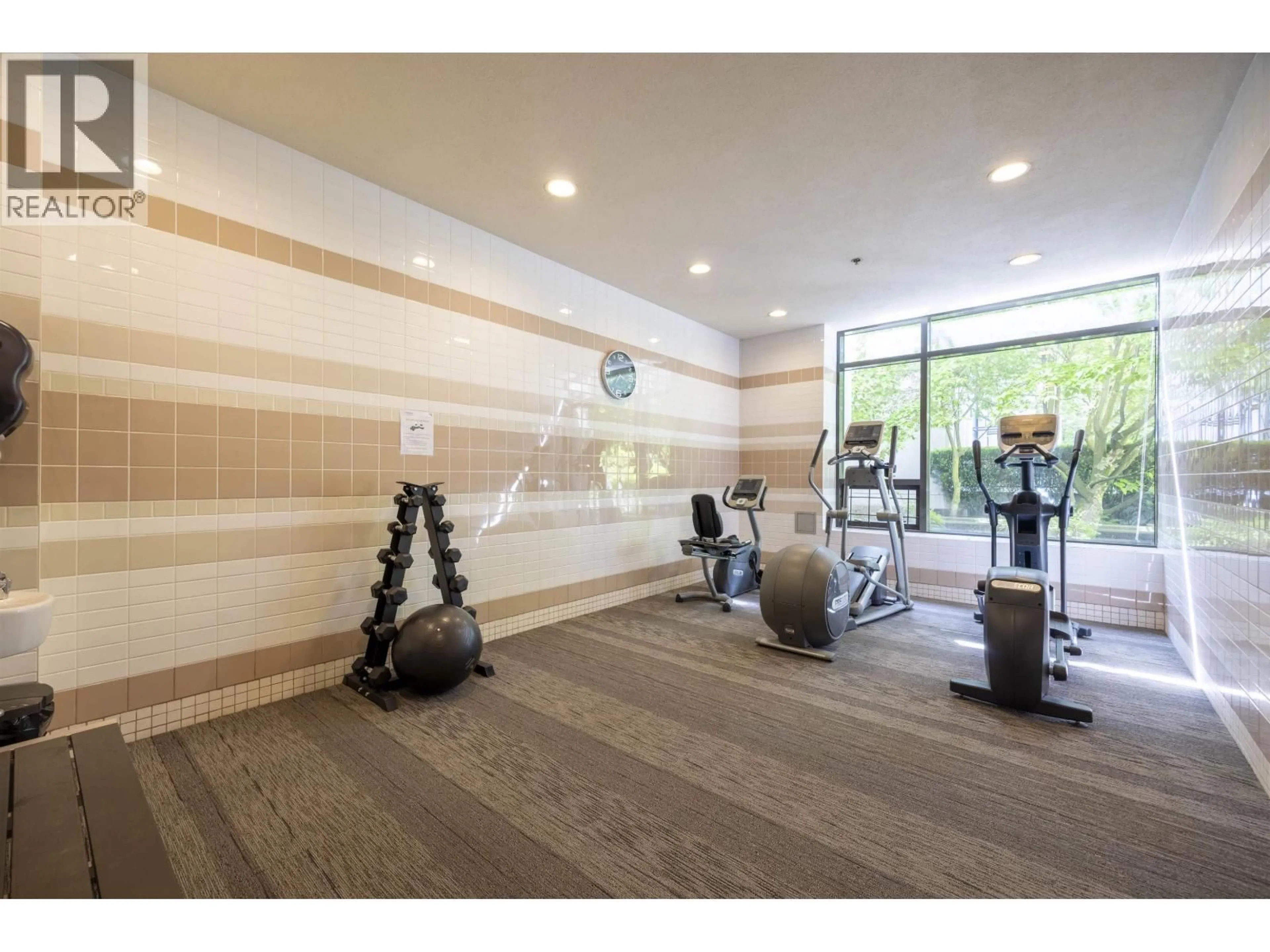 Indoor foyer for 2103 - 7063 HALL AVENUE, Burnaby British Columbia V5E0A5