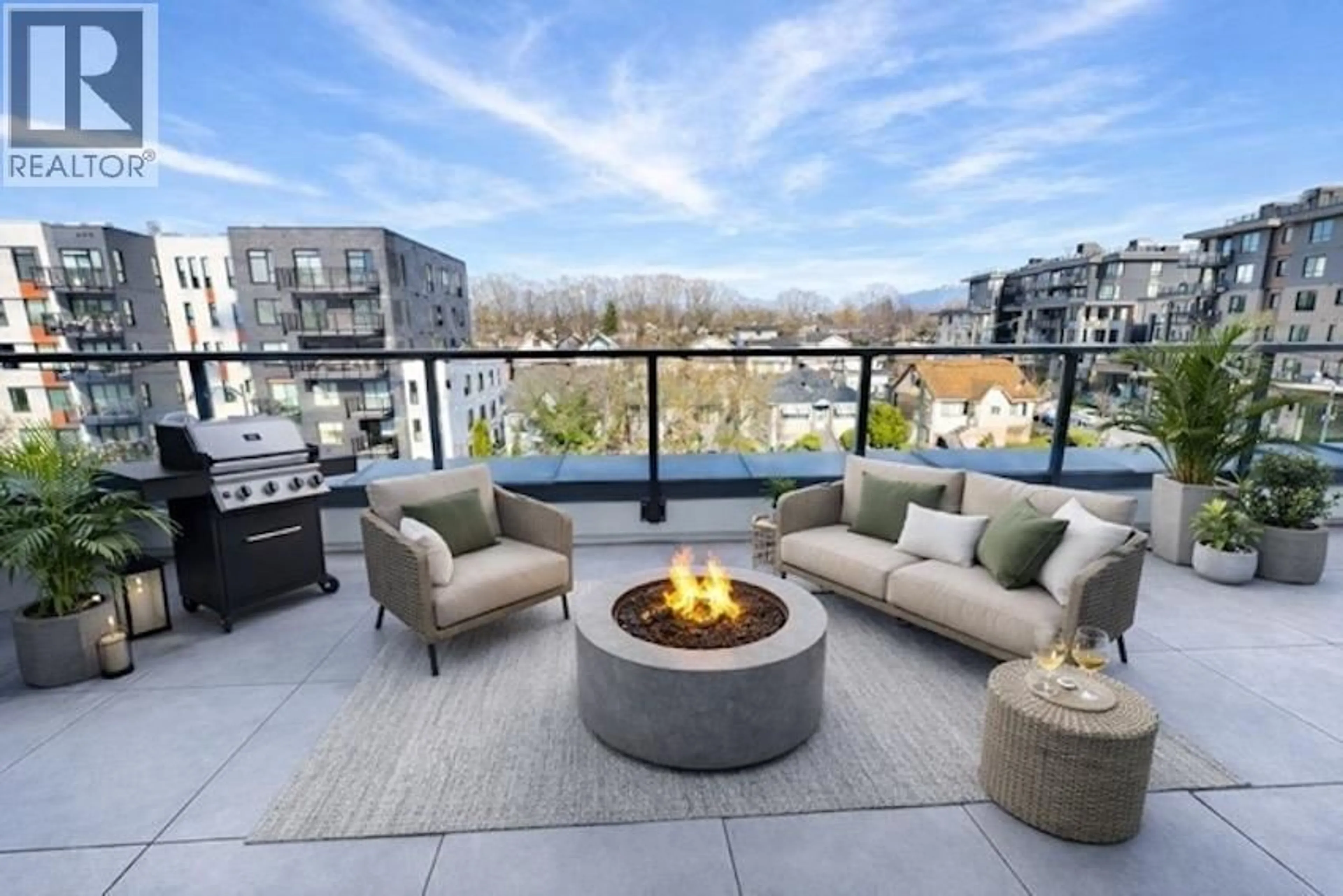 Patio, water/lake/river/ocean view for 407 - 2268 BROADWAY AVENUE, Vancouver British Columbia V5N0L2