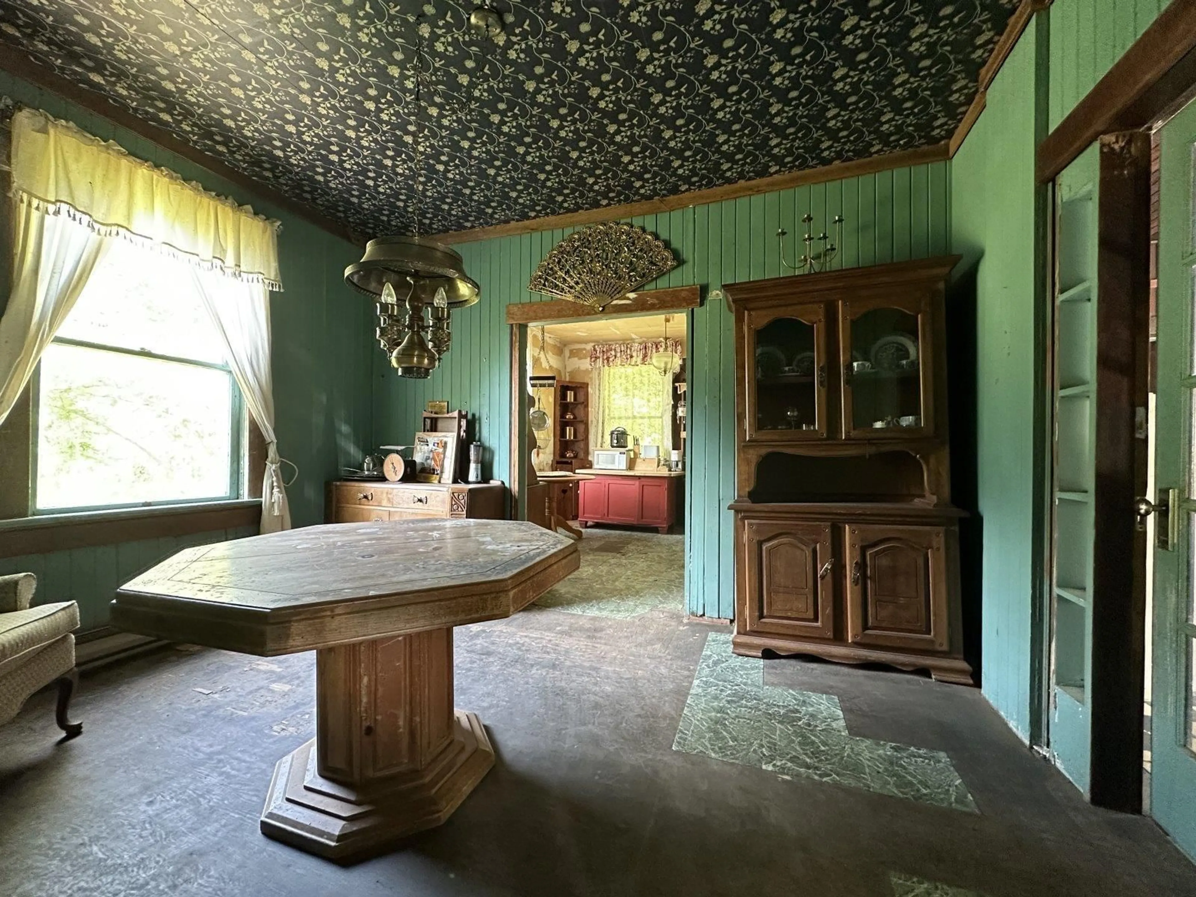 Dining room, unknown for 31010 TRANS CANADA HIGHWAY, Yale British Columbia V0K2S0