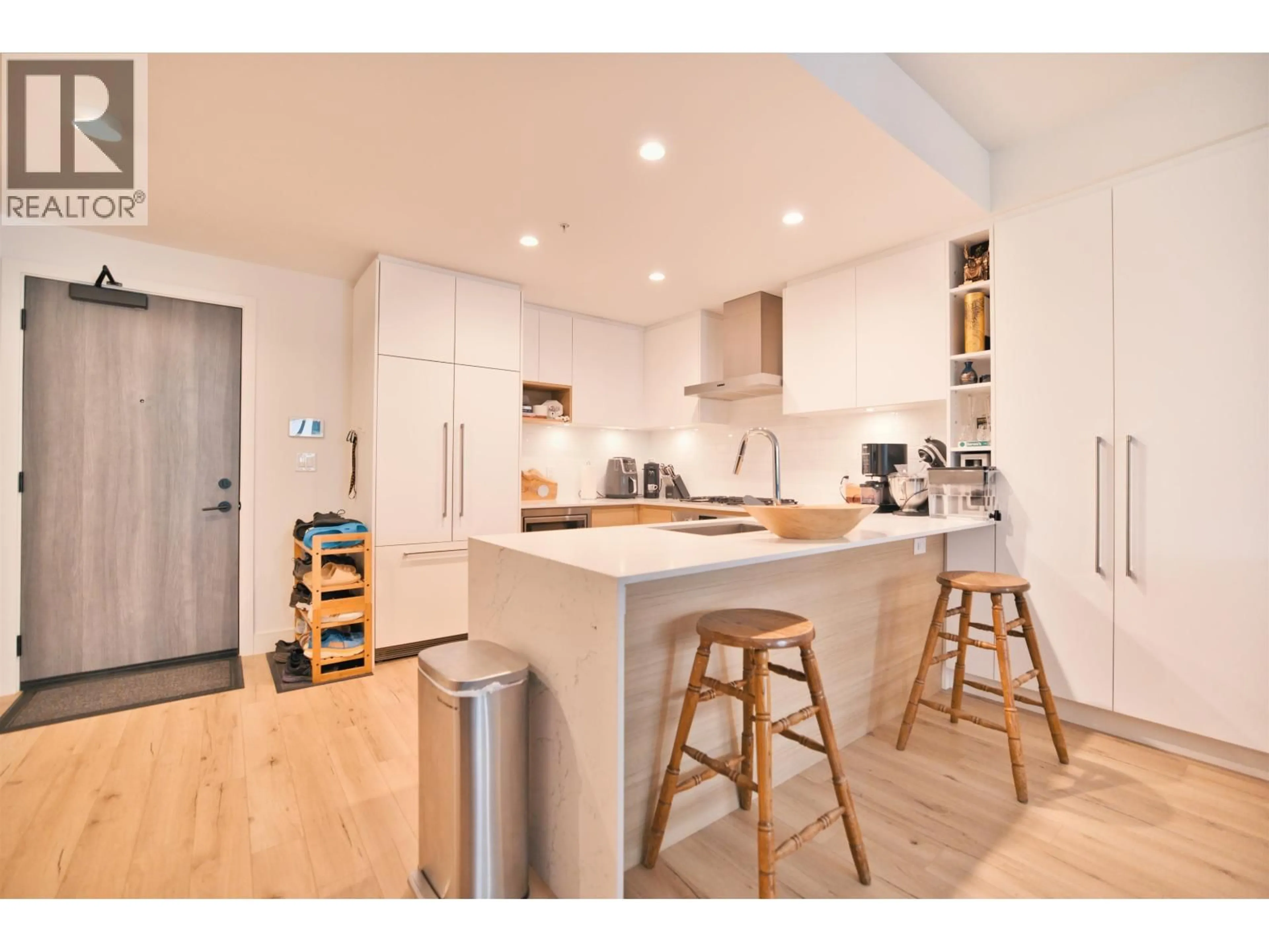Open concept kitchen, unknown for 308 - 3131 MURRAY STREET, Port Moody British Columbia V3H0N9