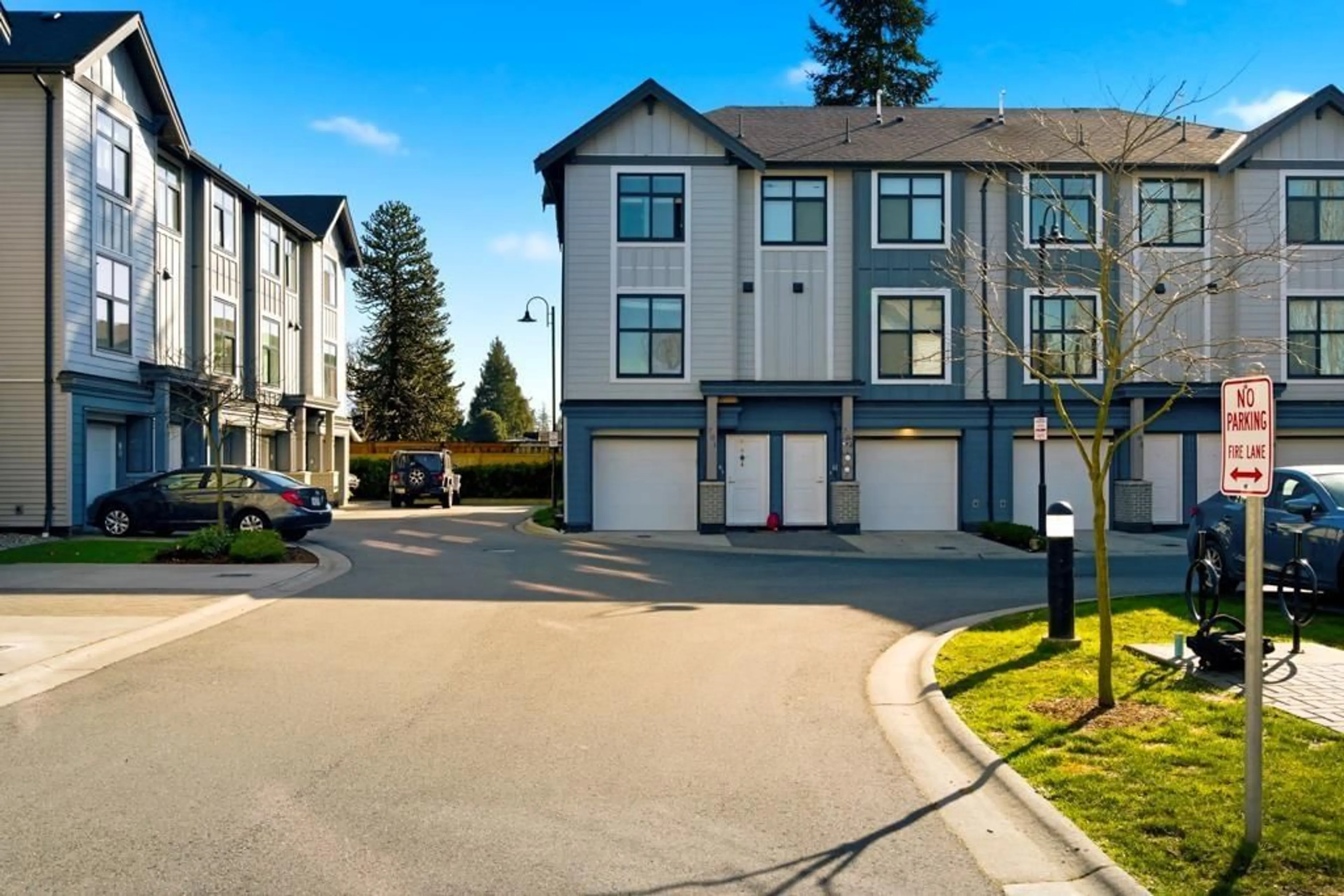 A pic from outside/outdoor area/front of a property/back of a property/a pic from drone, street for 701 - 2267 MCKENZIE ROAD, Abbotsford British Columbia V2S0M9