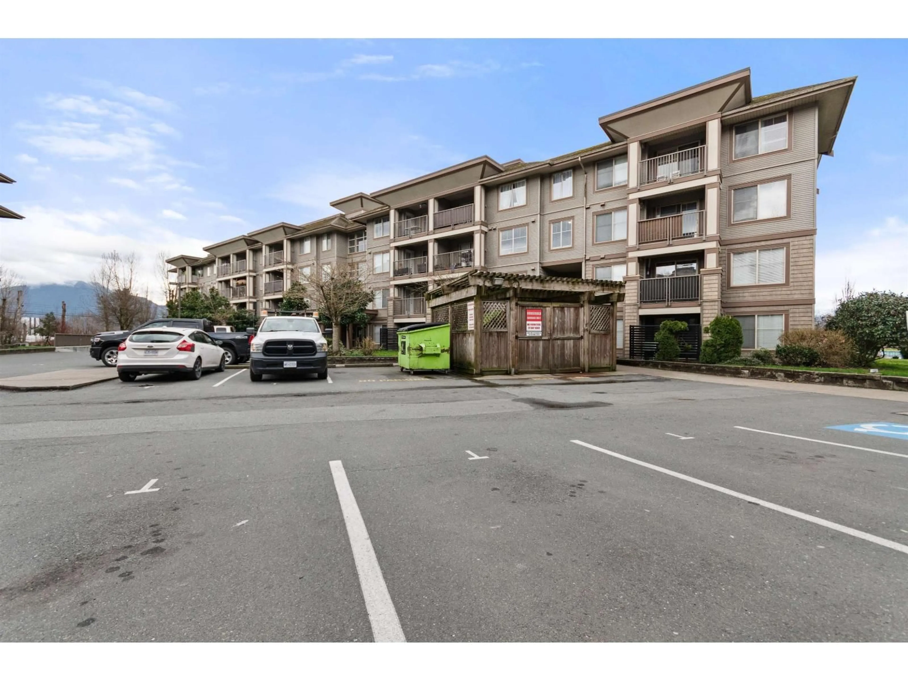 A pic from outside/outdoor area/front of a property/back of a property/a pic from drone, street for 108 - 45555 YALE ROAD, Chilliwack British Columbia V2P0A9