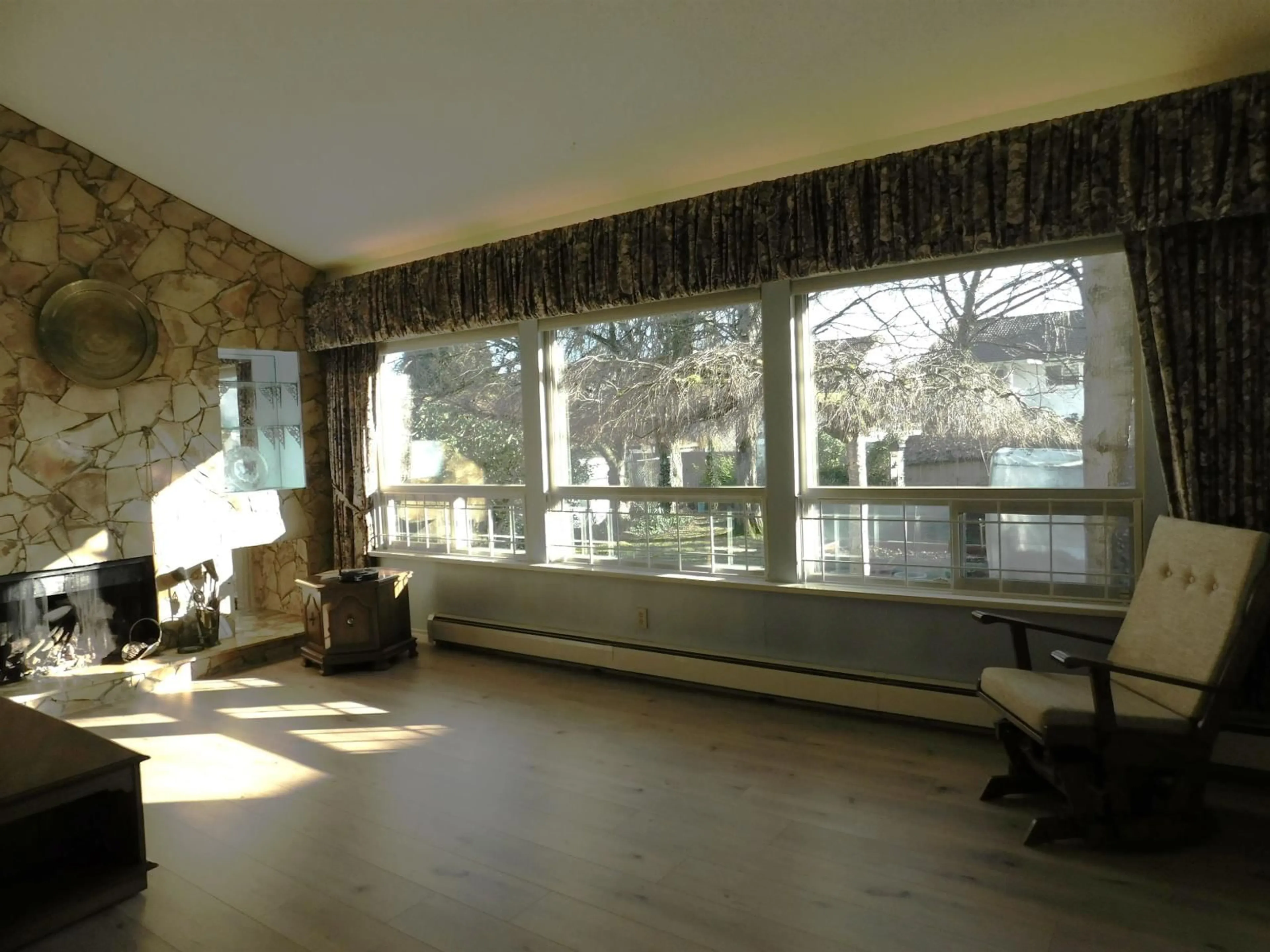 A pic of a room for 12420 91 AVENUE, Surrey British Columbia V3V1C9