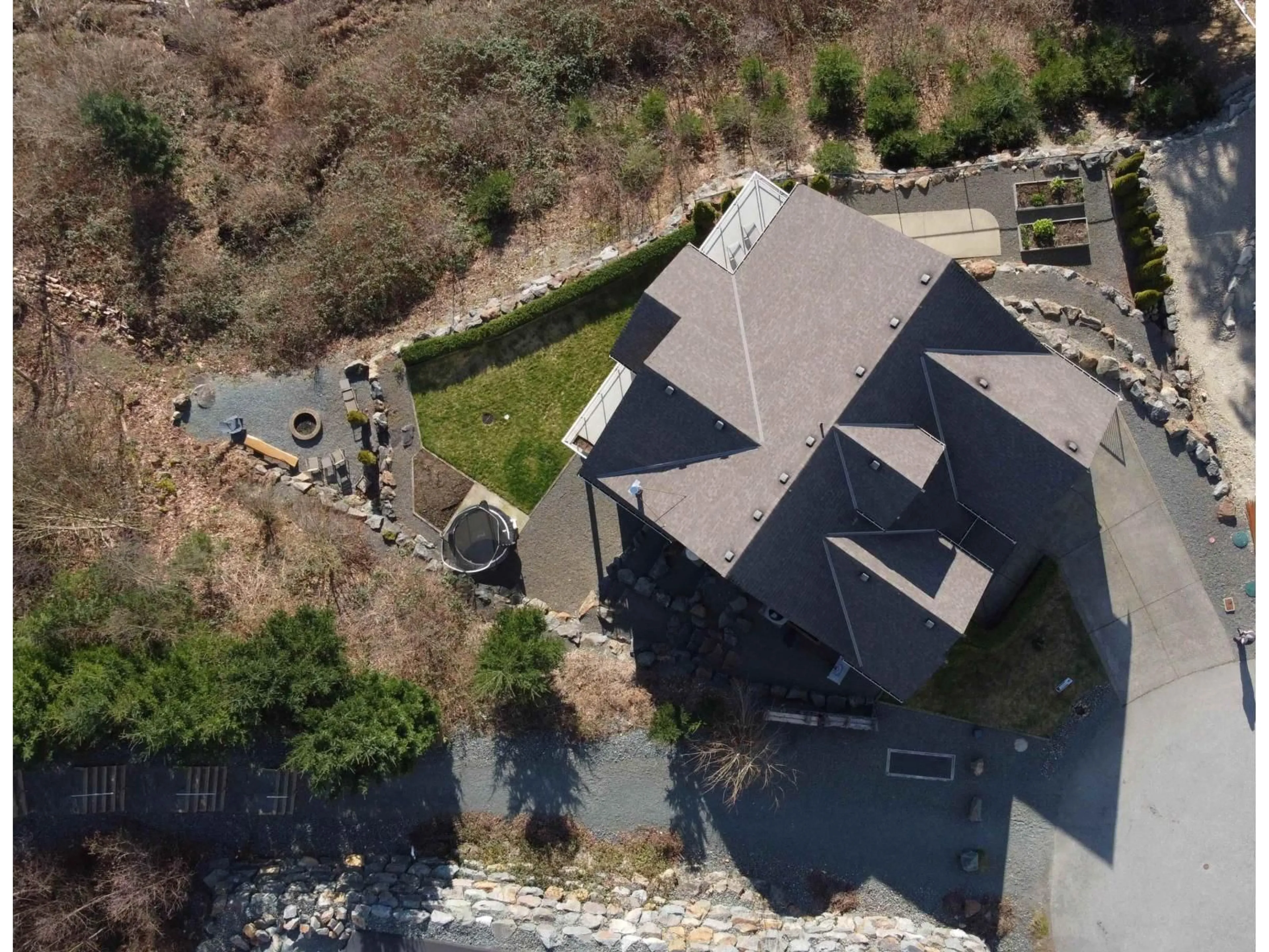 A pic from outside/outdoor area/front of a property/back of a property/a pic from drone, unknown for 1399 HIGHLANDS BOULEVARD, Agassiz British Columbia V0M1A1