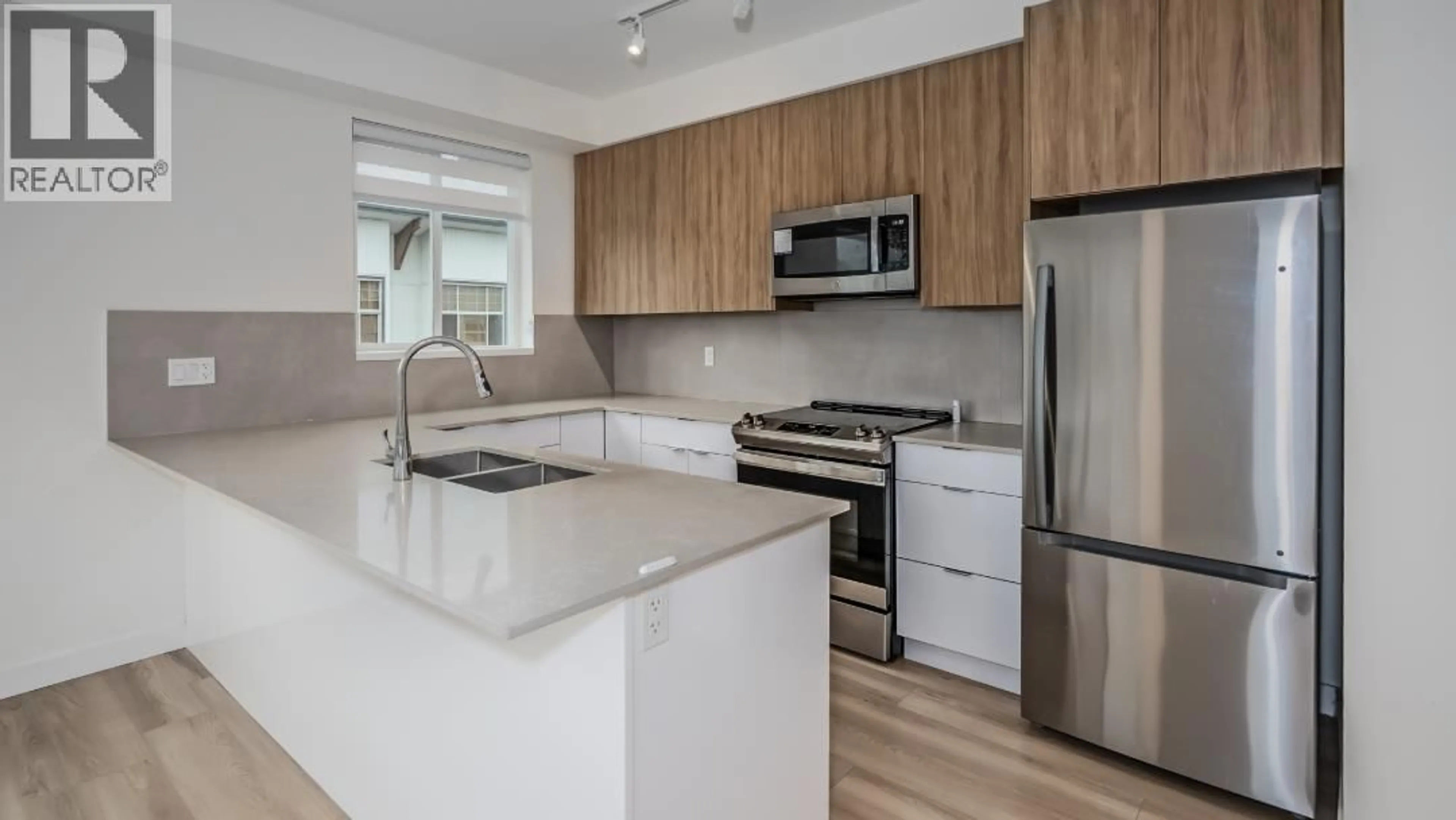 Unknown for 401 - 11913 BURNETT STREET, Maple Ridge British Columbia V2X4N1