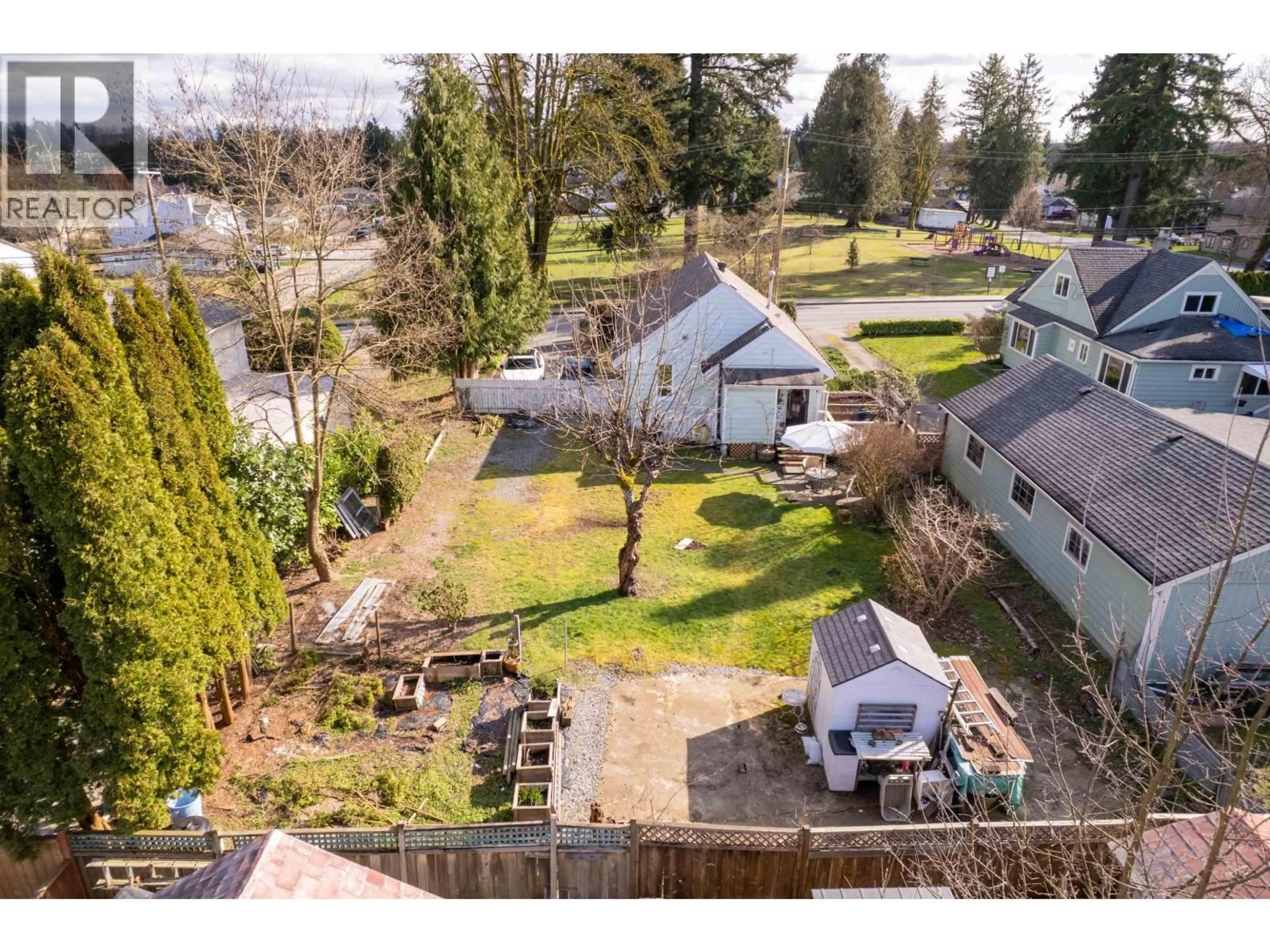 A pic from outside/outdoor area/front of a property/back of a property/a pic from drone, unknown for 20283 LORNE AVENUE, Maple Ridge British Columbia V2X1G2