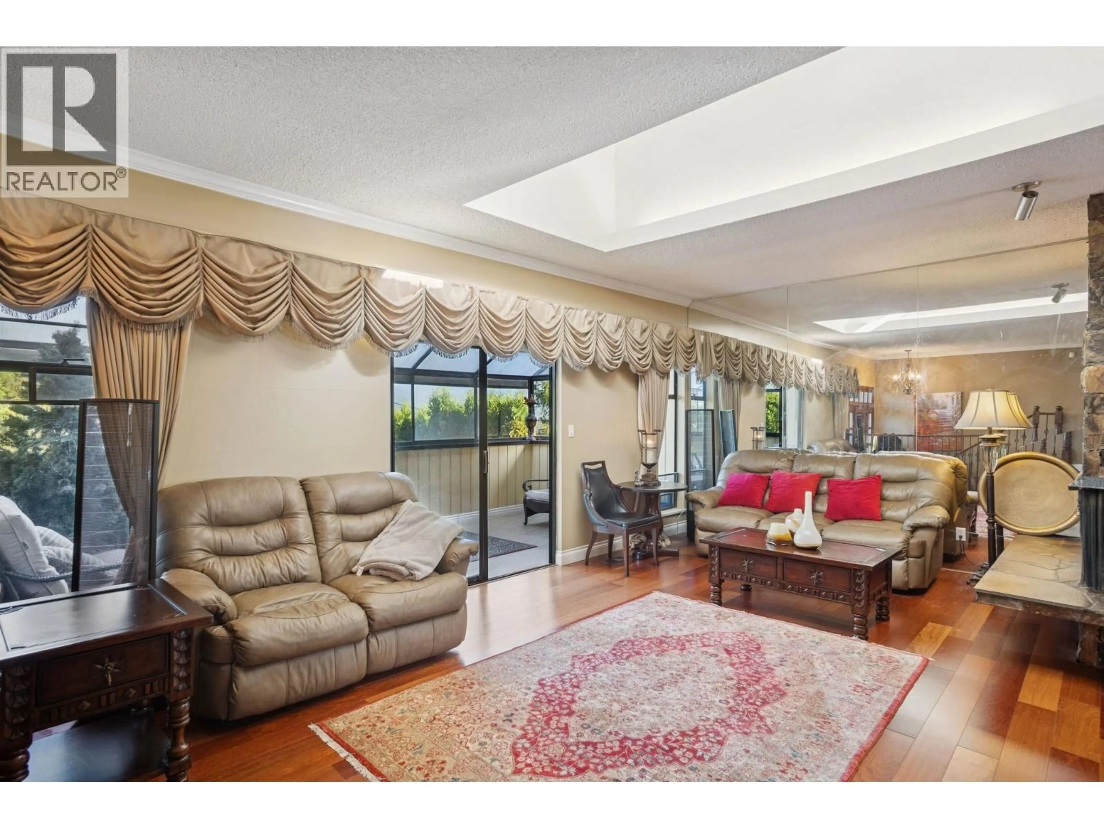 Living room with furniture, unknown for 7730 STANLEY STREET, Burnaby British Columbia V5E1V8