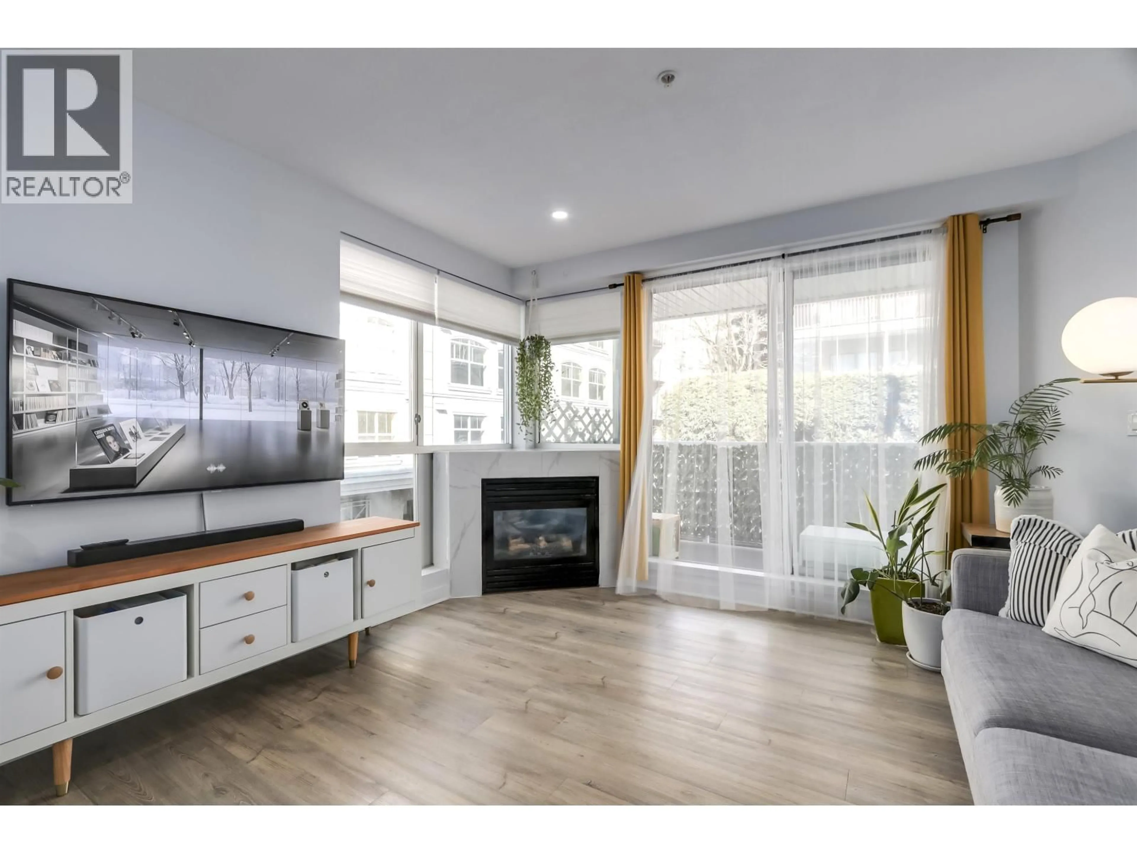 Unknown for 302 - 122 3RD STREET, North Vancouver British Columbia V7L1E6