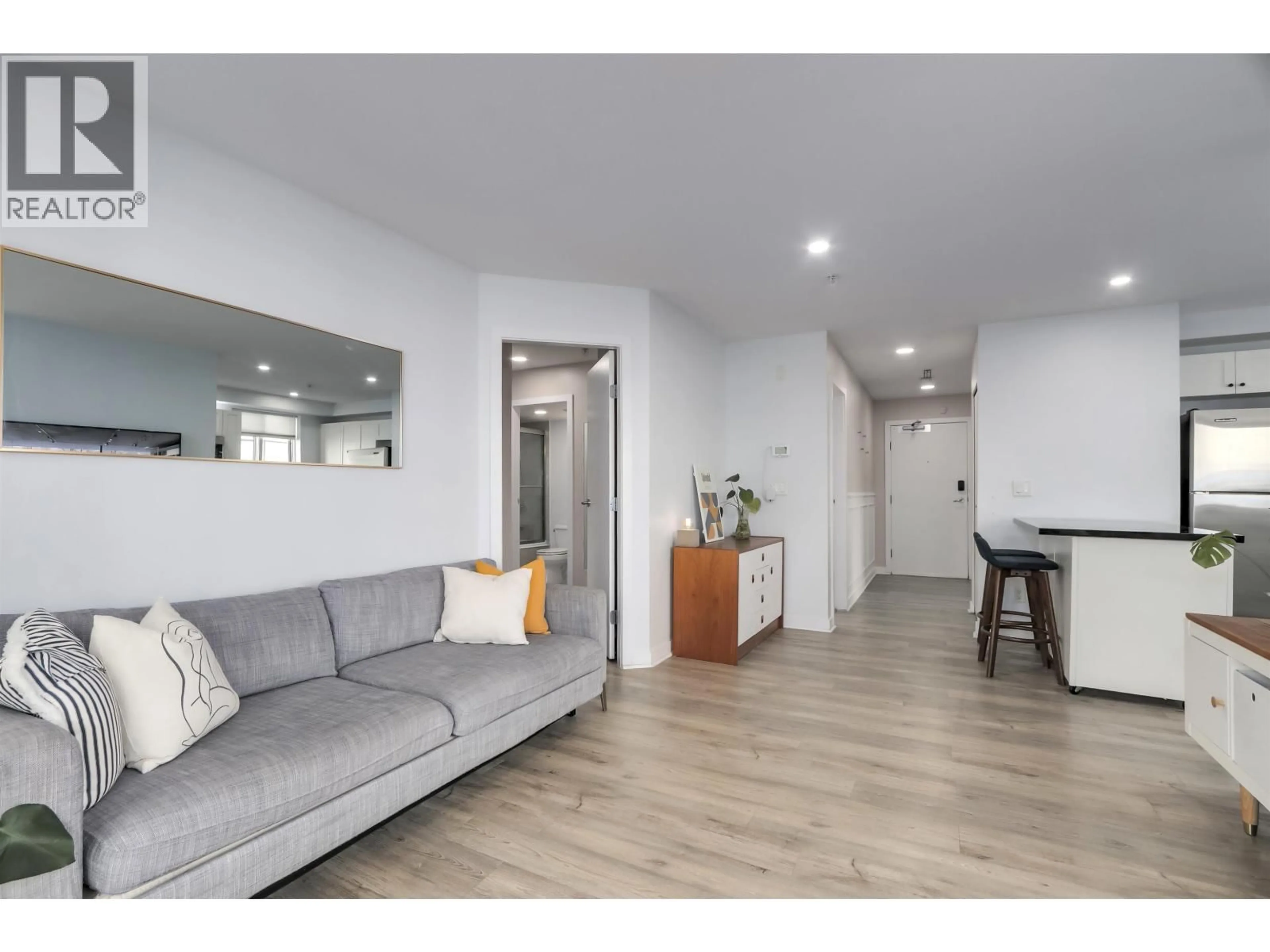 Unknown for 302 - 122 3RD STREET, North Vancouver British Columbia V7L1E6