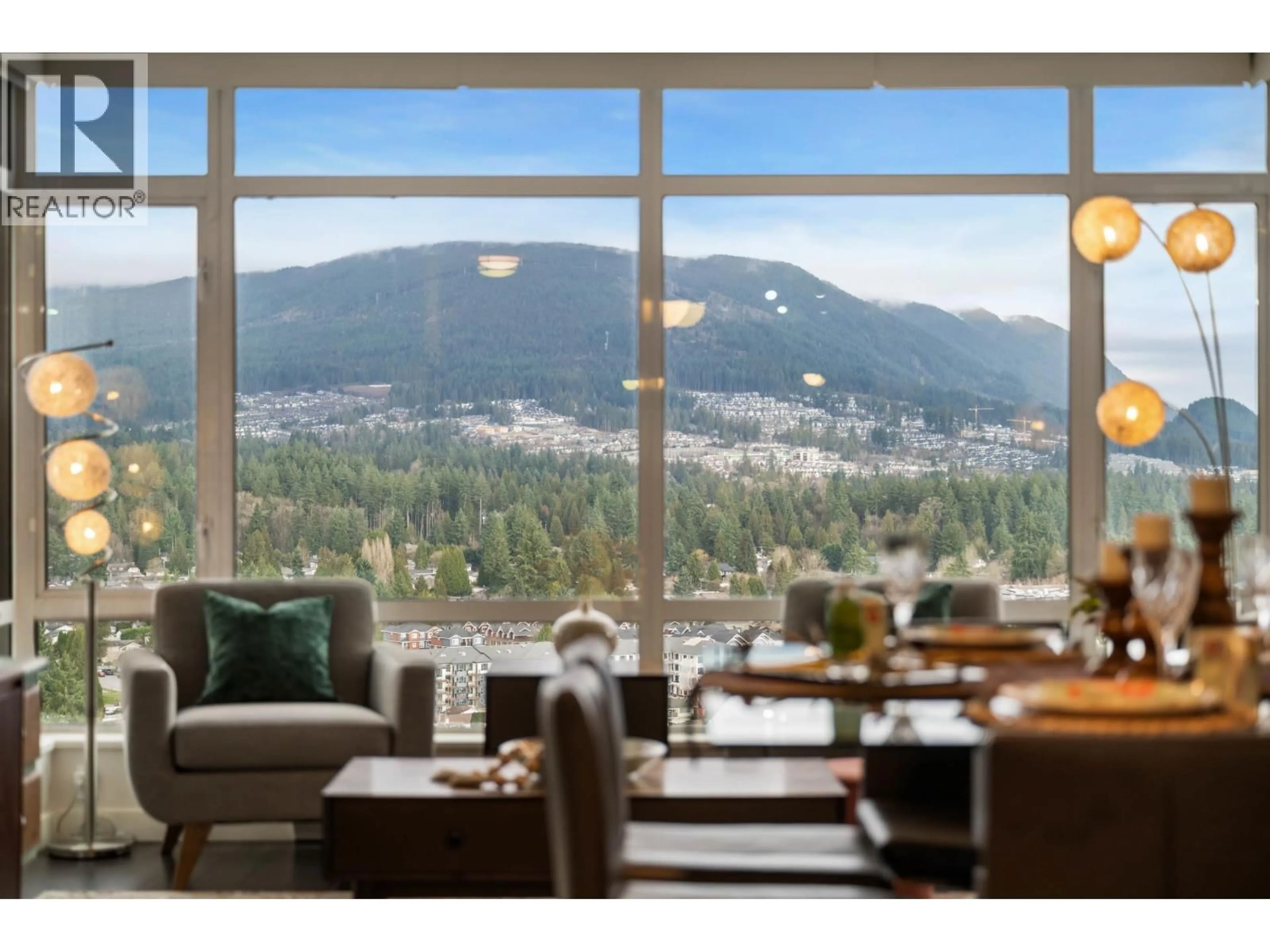 Dining room, wood/laminate floor for 2504 - 2789 SHAUGHNESSY STREET, Port Coquitlam British Columbia V3C0C3