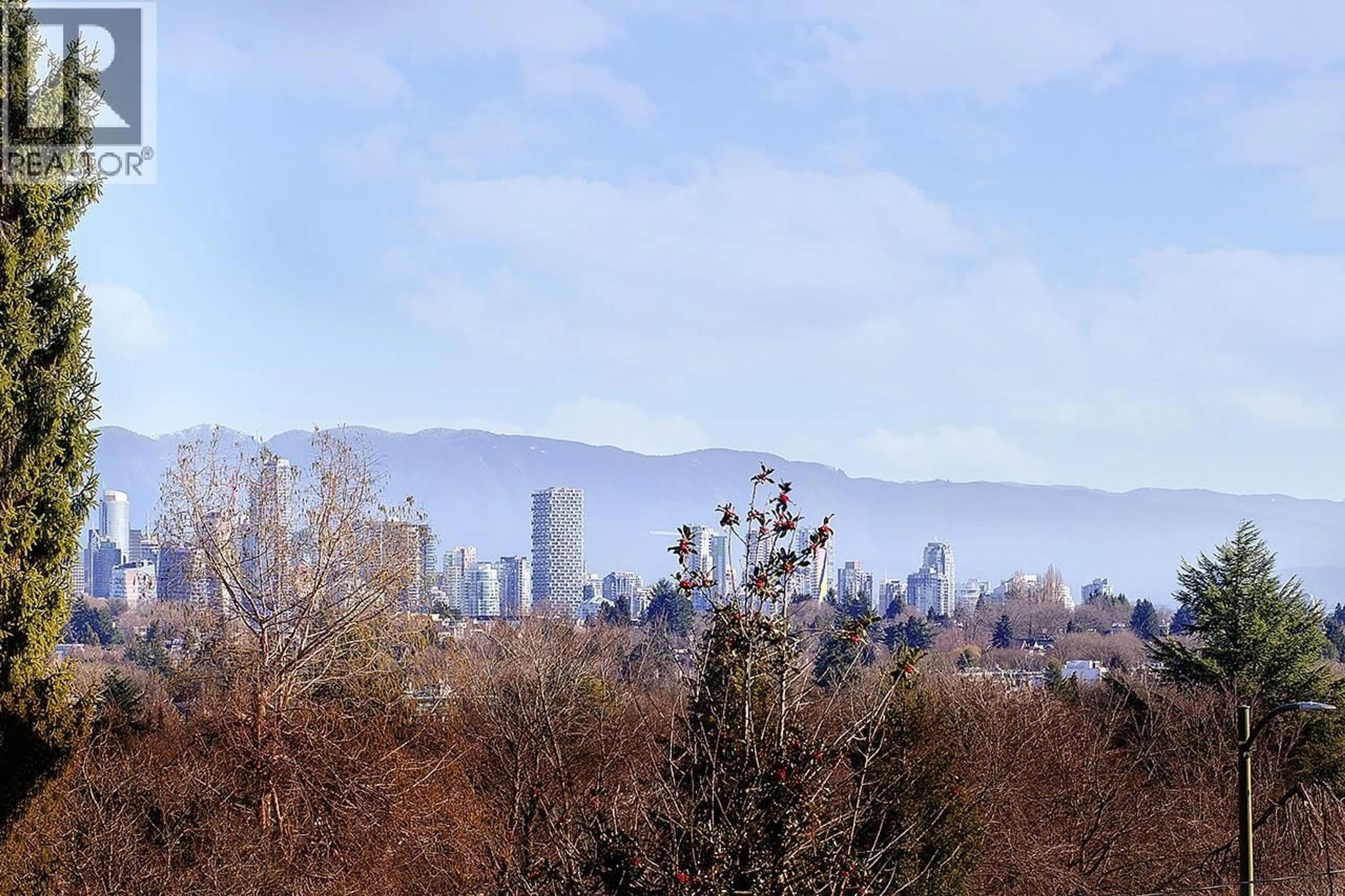 Blurry image for 3657 14TH AVENUE, Vancouver British Columbia V6R2W6