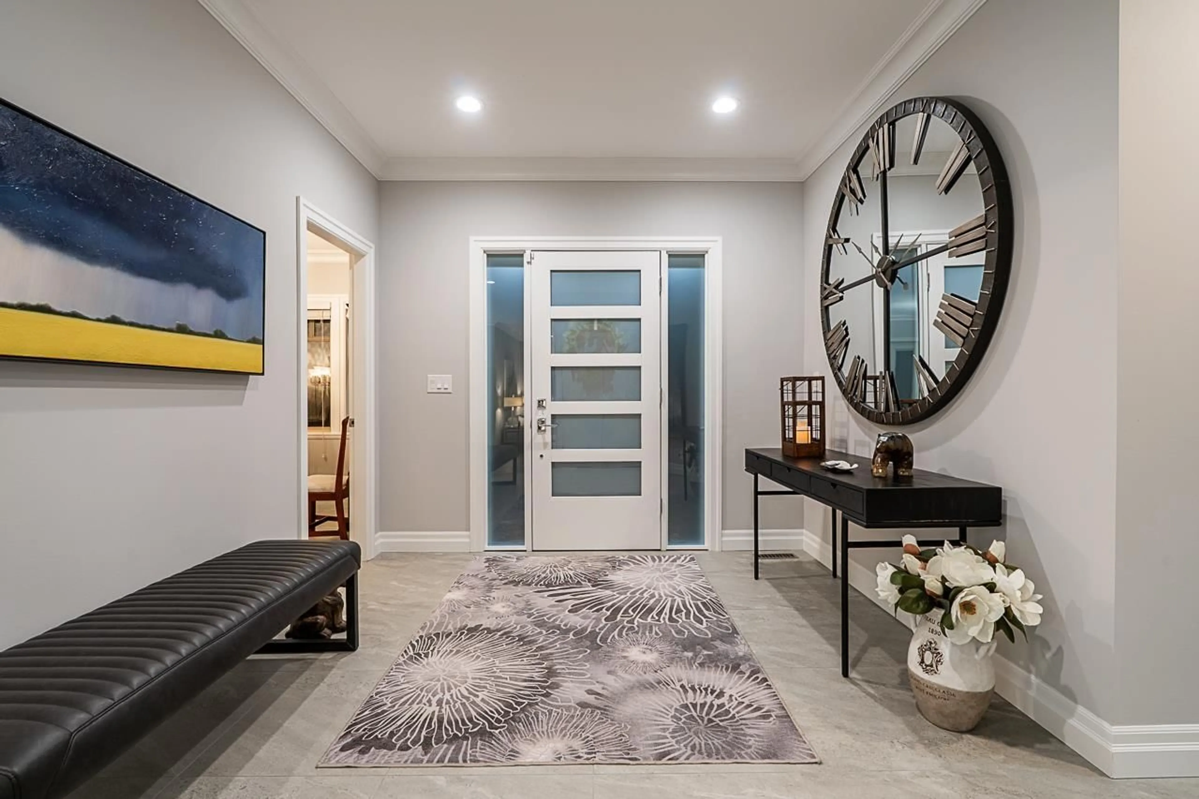 Indoor entryway for 111 - 51075 FALLS COURT, Chilliwack British Columbia V4Z1K7