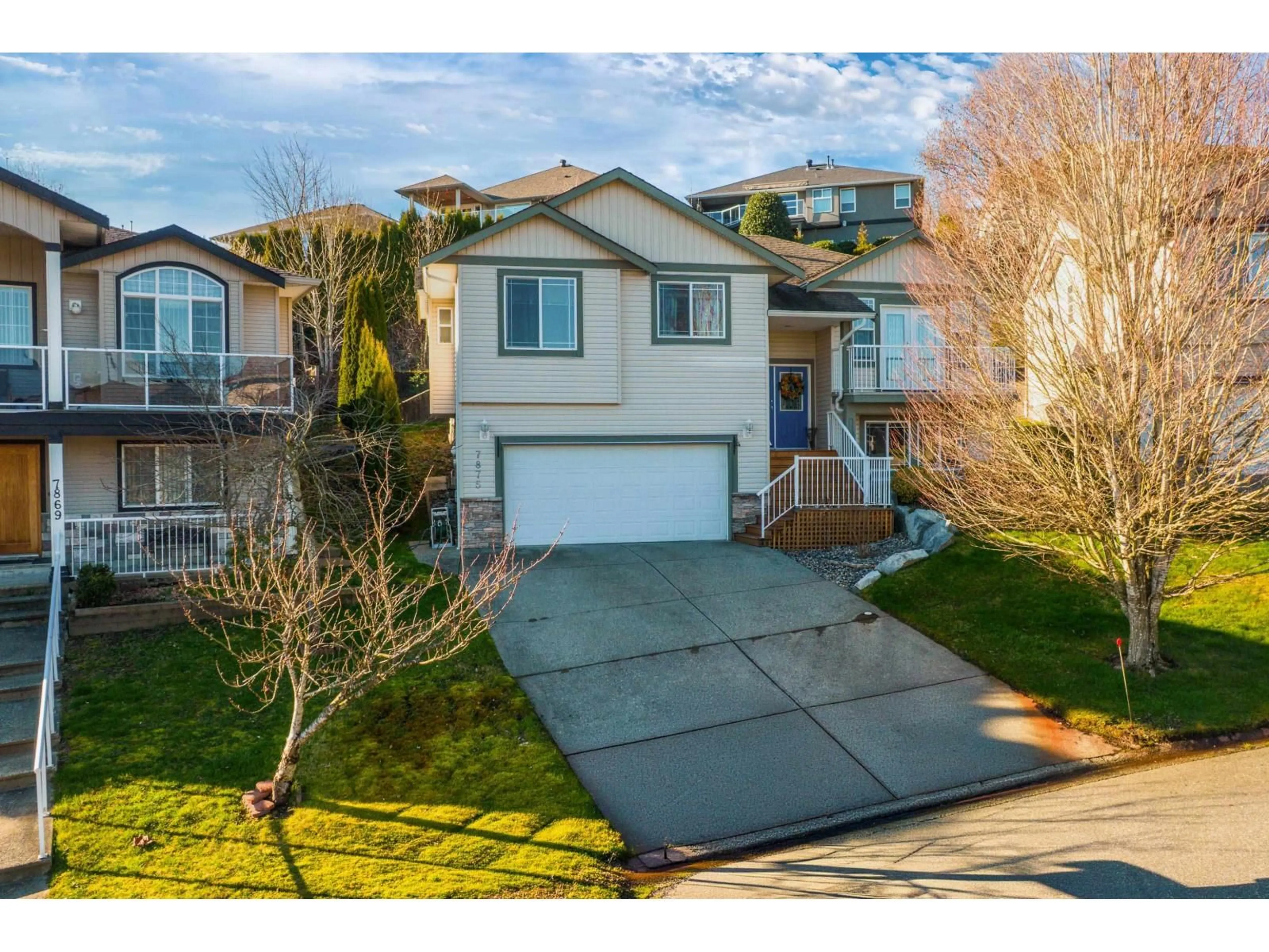 A pic from outside/outdoor area/front of a property/back of a property/a pic from drone, street for 7875 PEYTAVIN PLACE, Mission British Columbia V2V6Z5