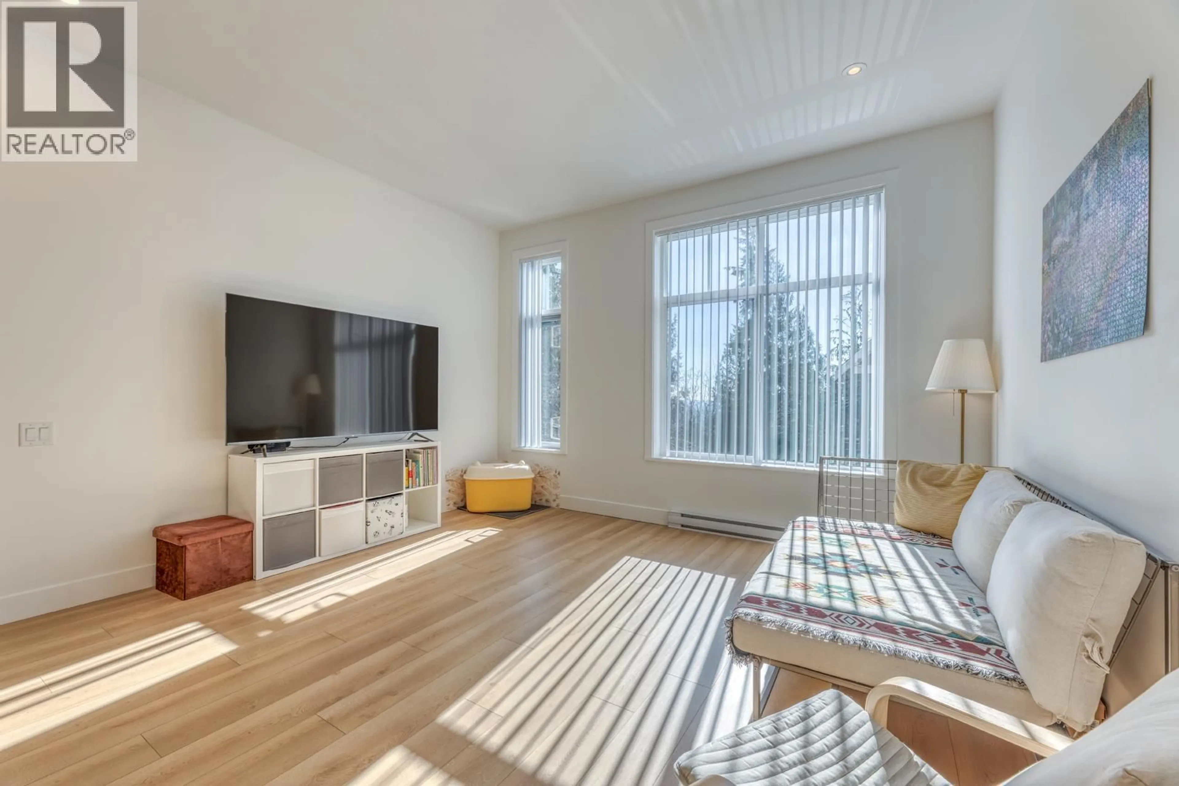 Living room with furniture, unknown for 133 - 1331 OLMSTED STREET, Coquitlam British Columbia V3E0T3