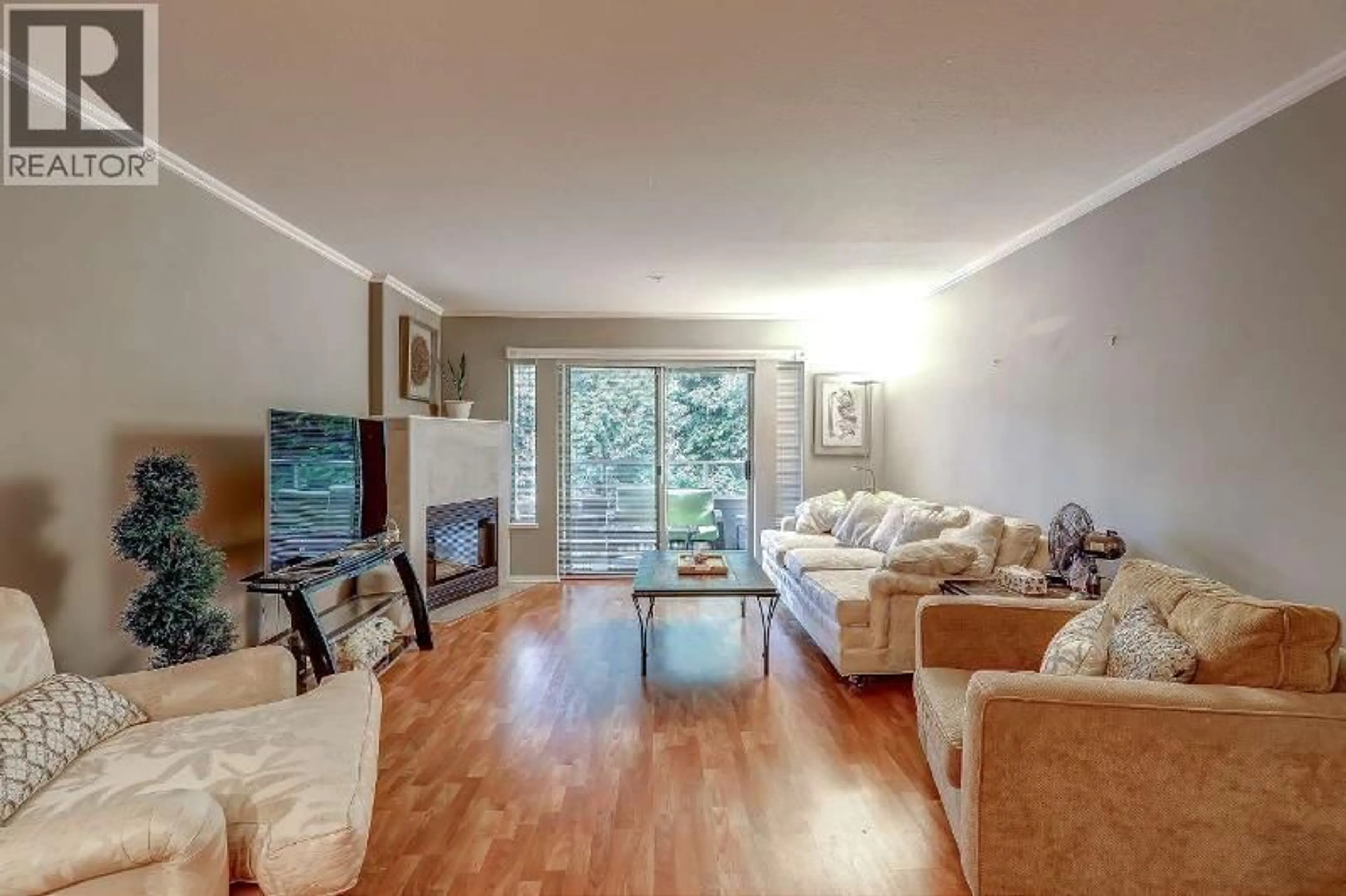 Living room with furniture, wood/laminate floor for 206 - 19241 FORD ROAD, Pitt Meadows British Columbia V3Y2N4